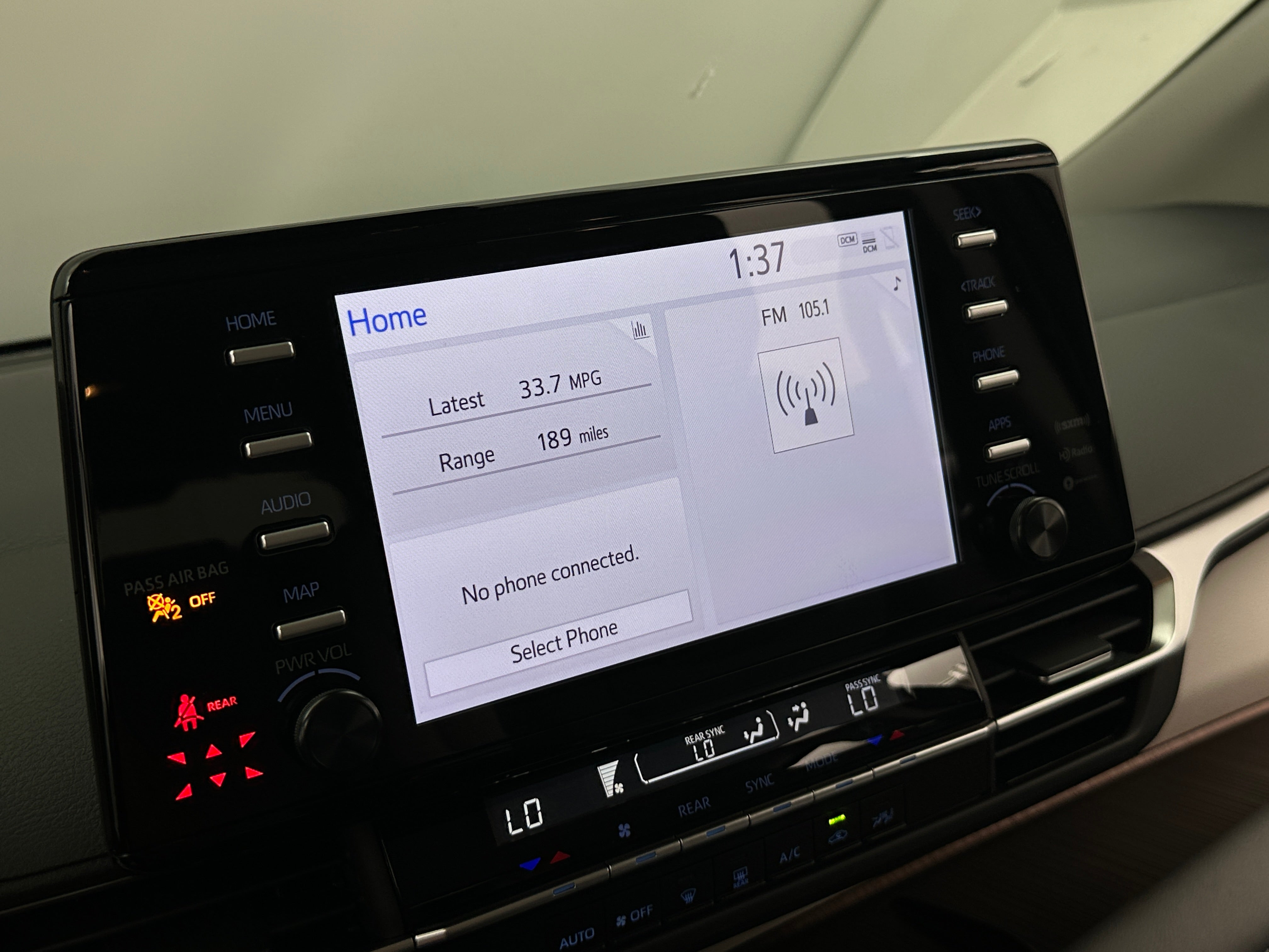 2023 Toyota Sienna LE 4