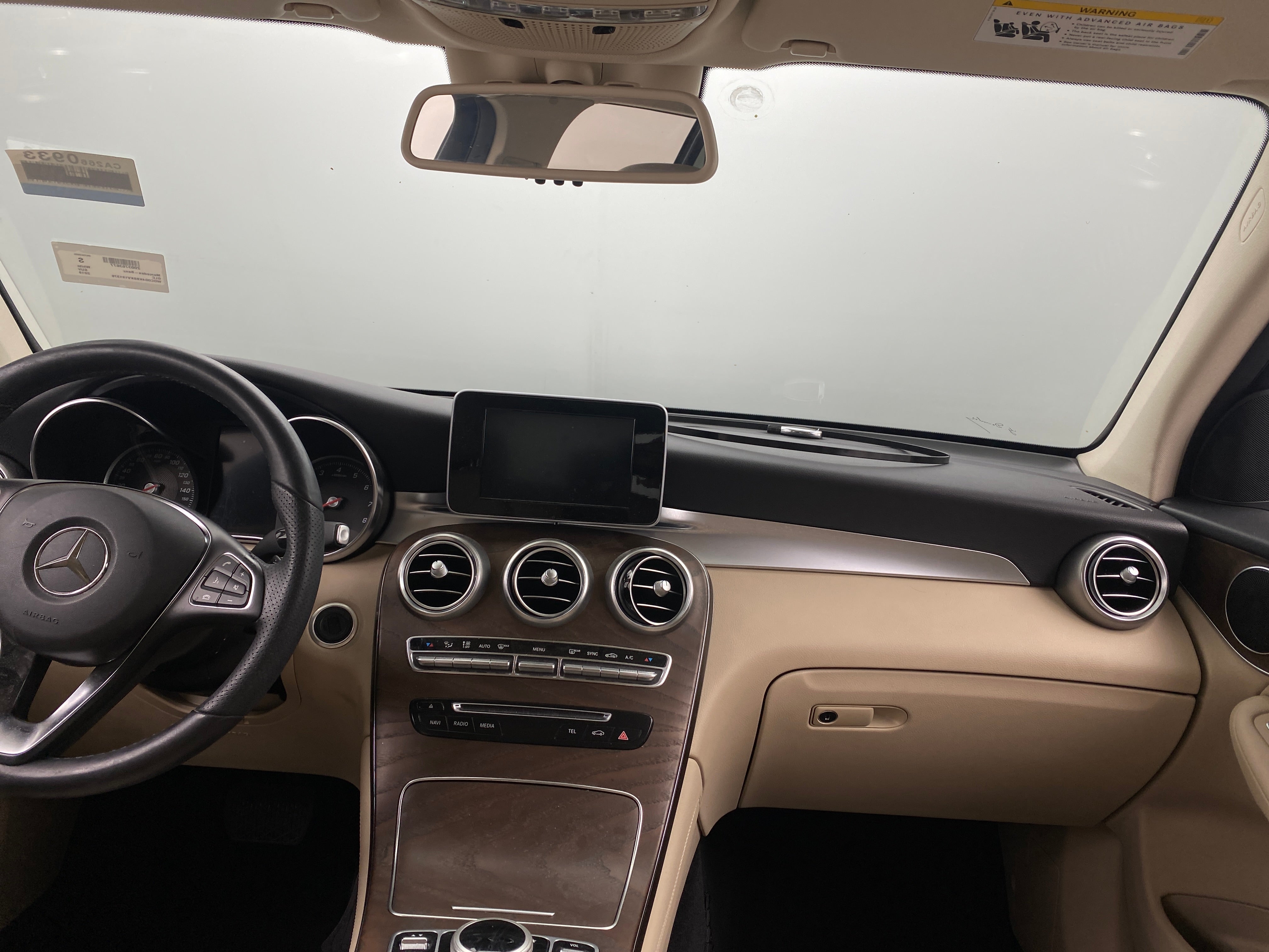 2019 Mercedes-Benz GLC 300 2