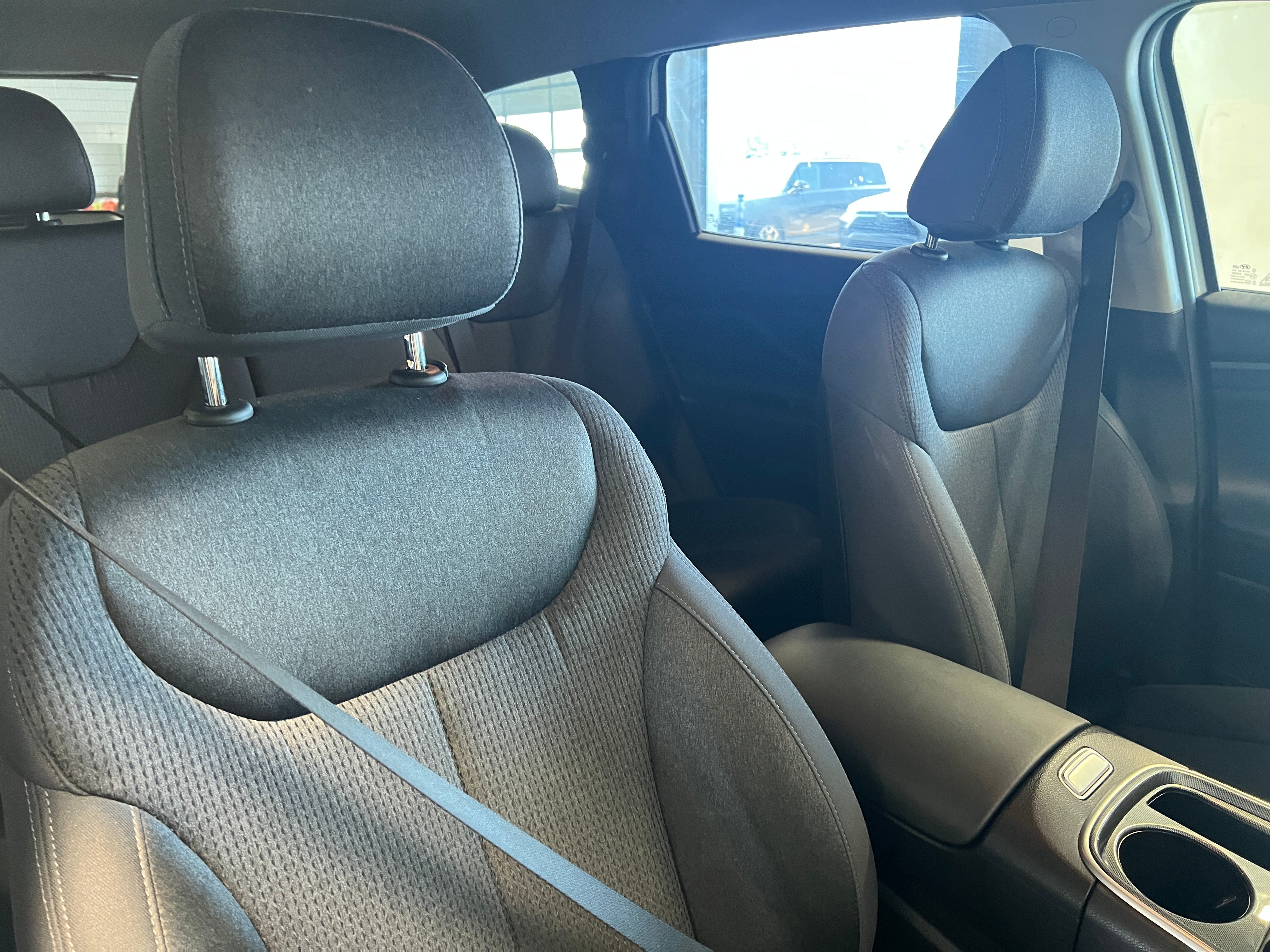 2023 Hyundai Santa Fe SEL 2