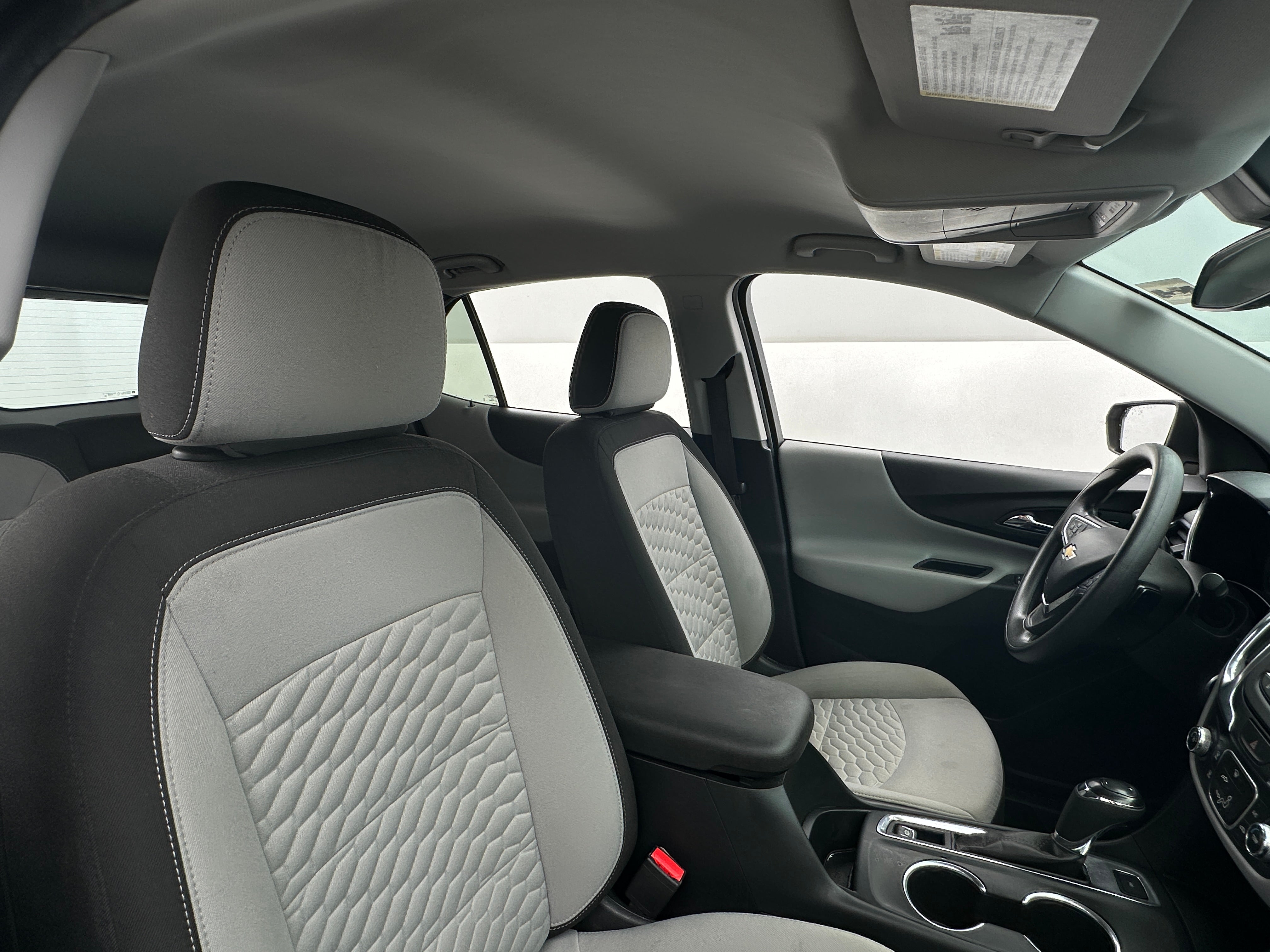 2020 Chevrolet Equinox LS 2