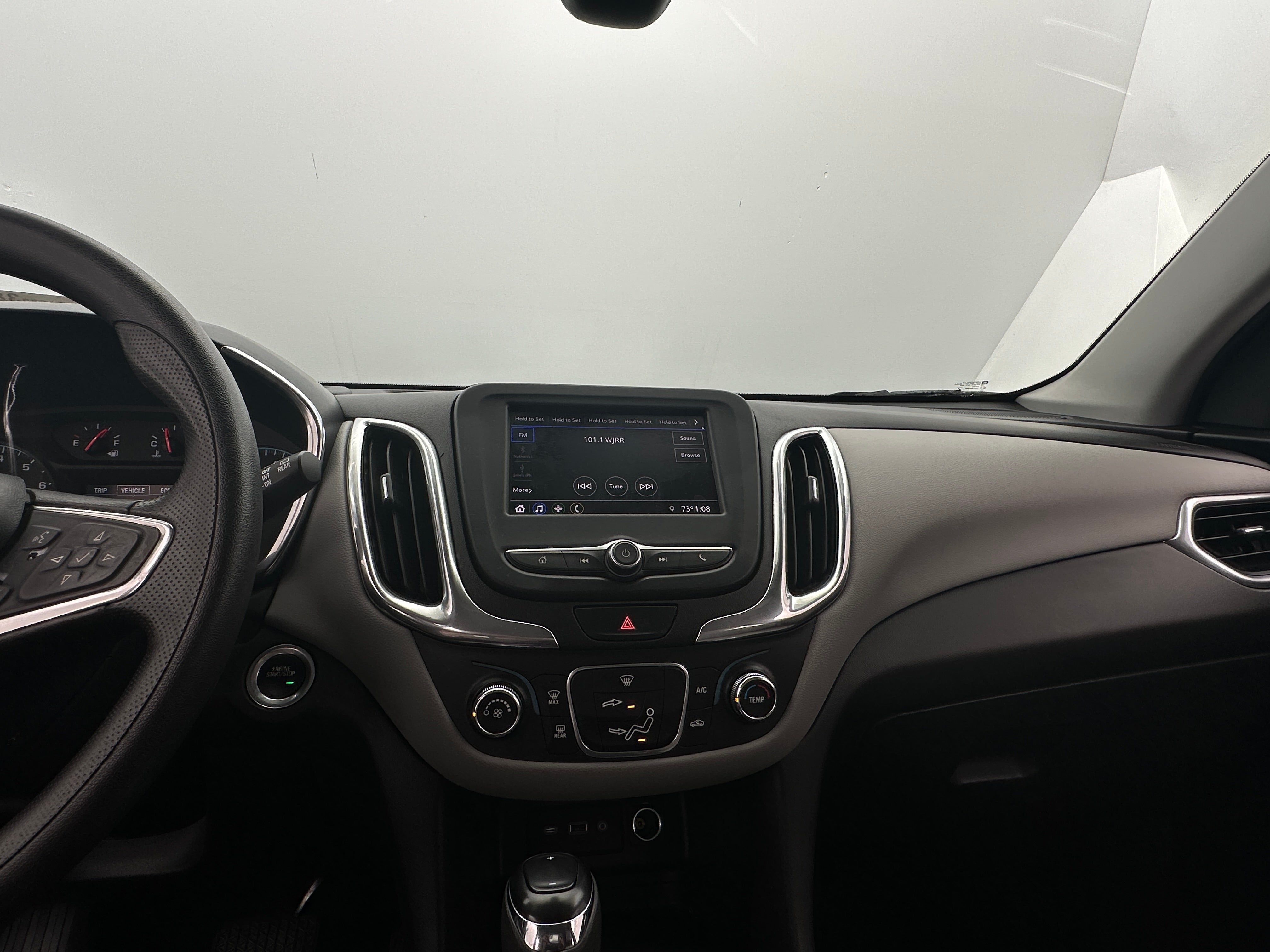 2020 Chevrolet Equinox LS 4