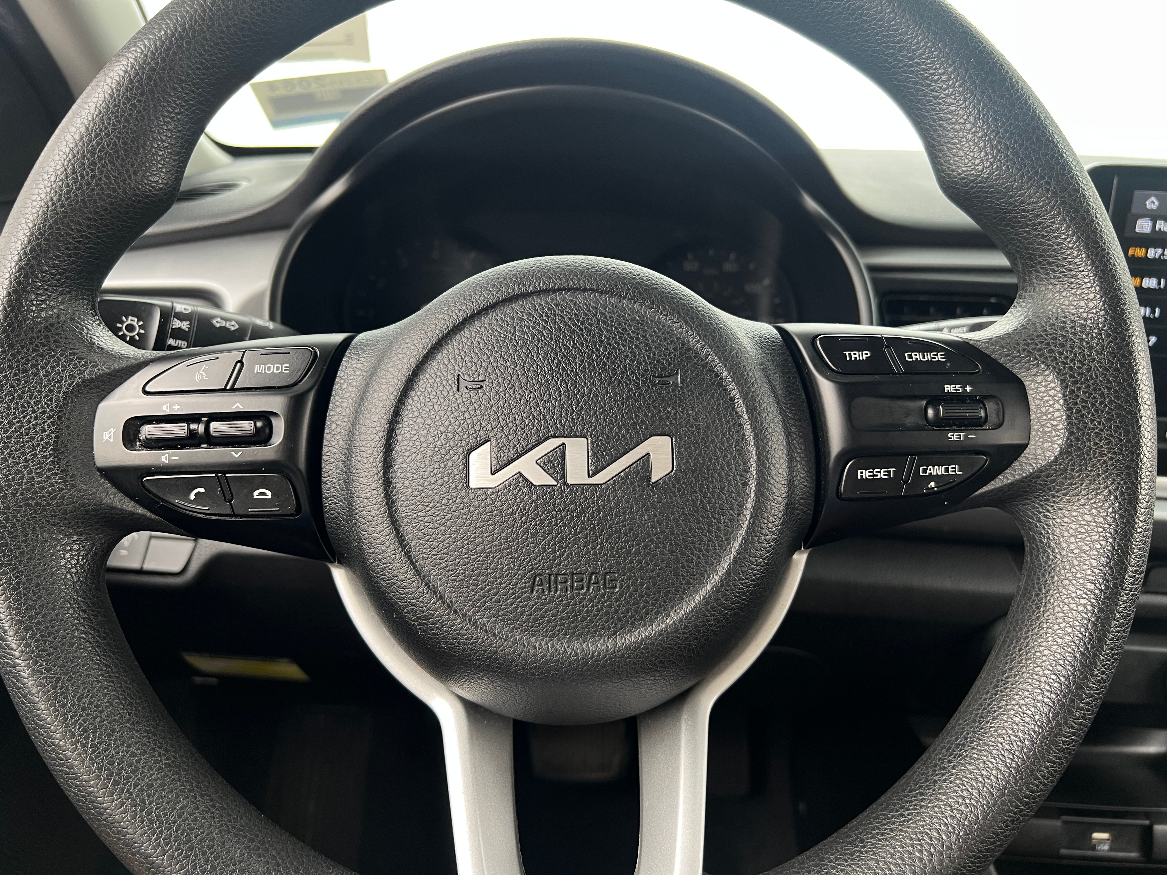 2022 Kia Rio S 5