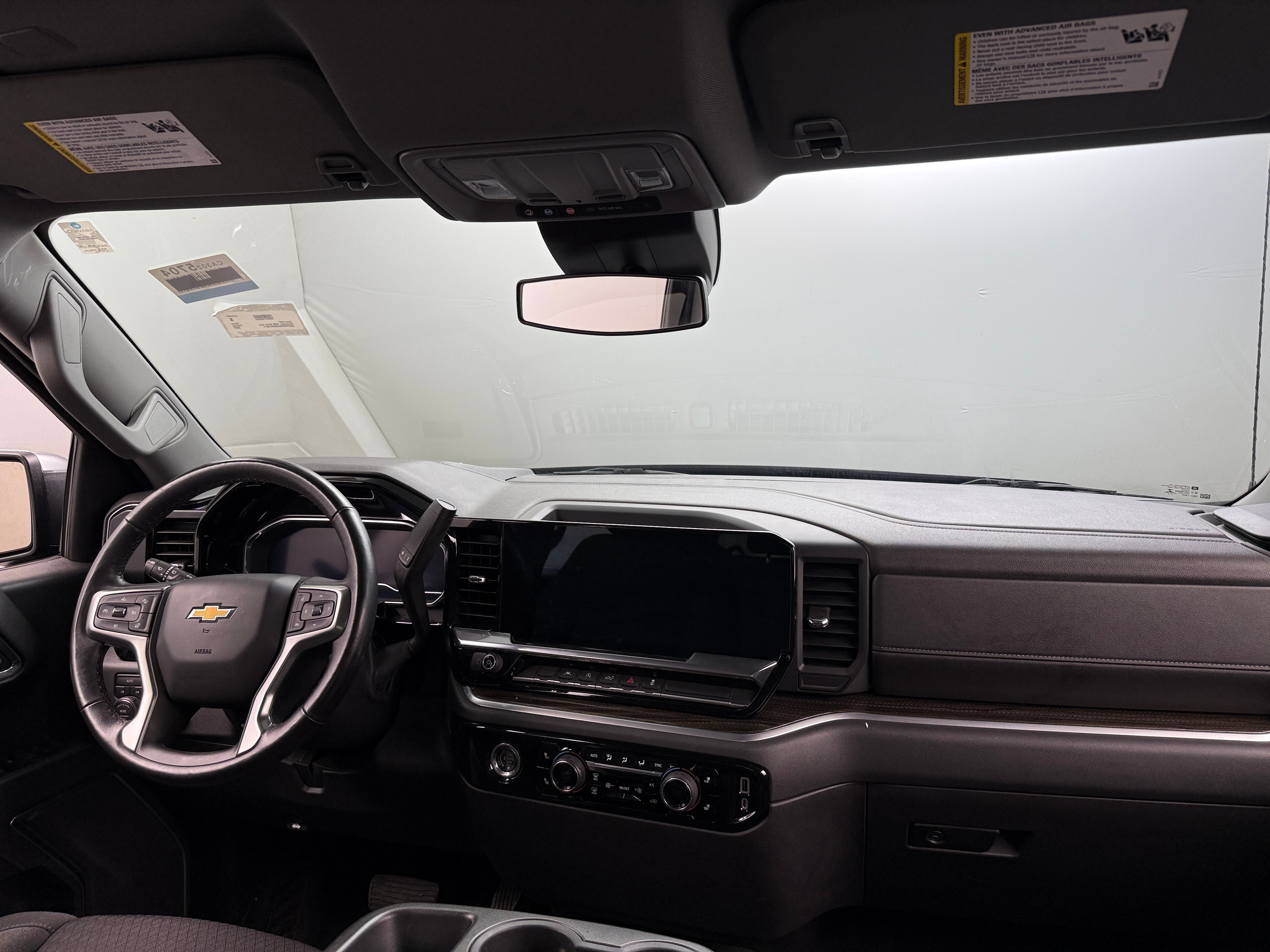 2022 Chevrolet Silverado 1500 LT 3