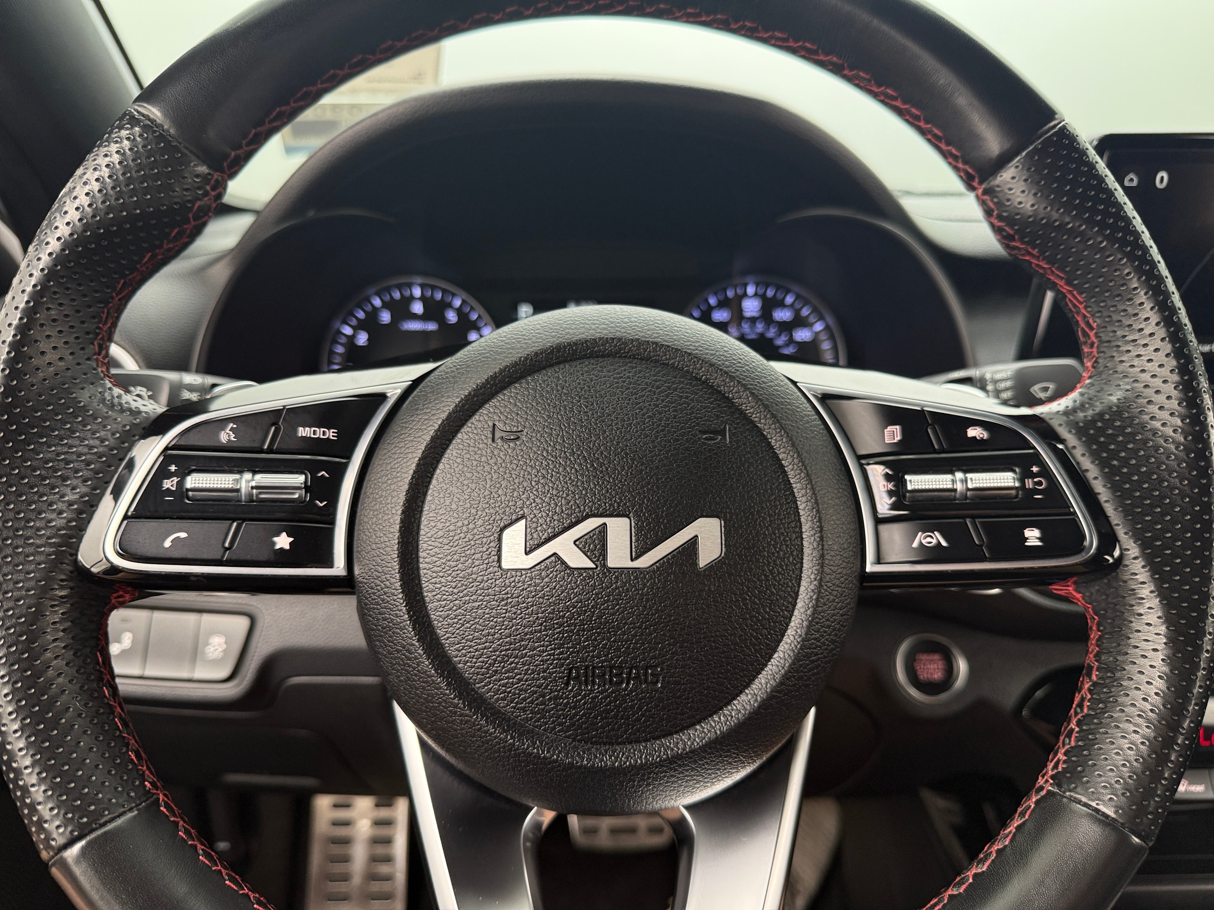 2023 Kia Forte GT 5