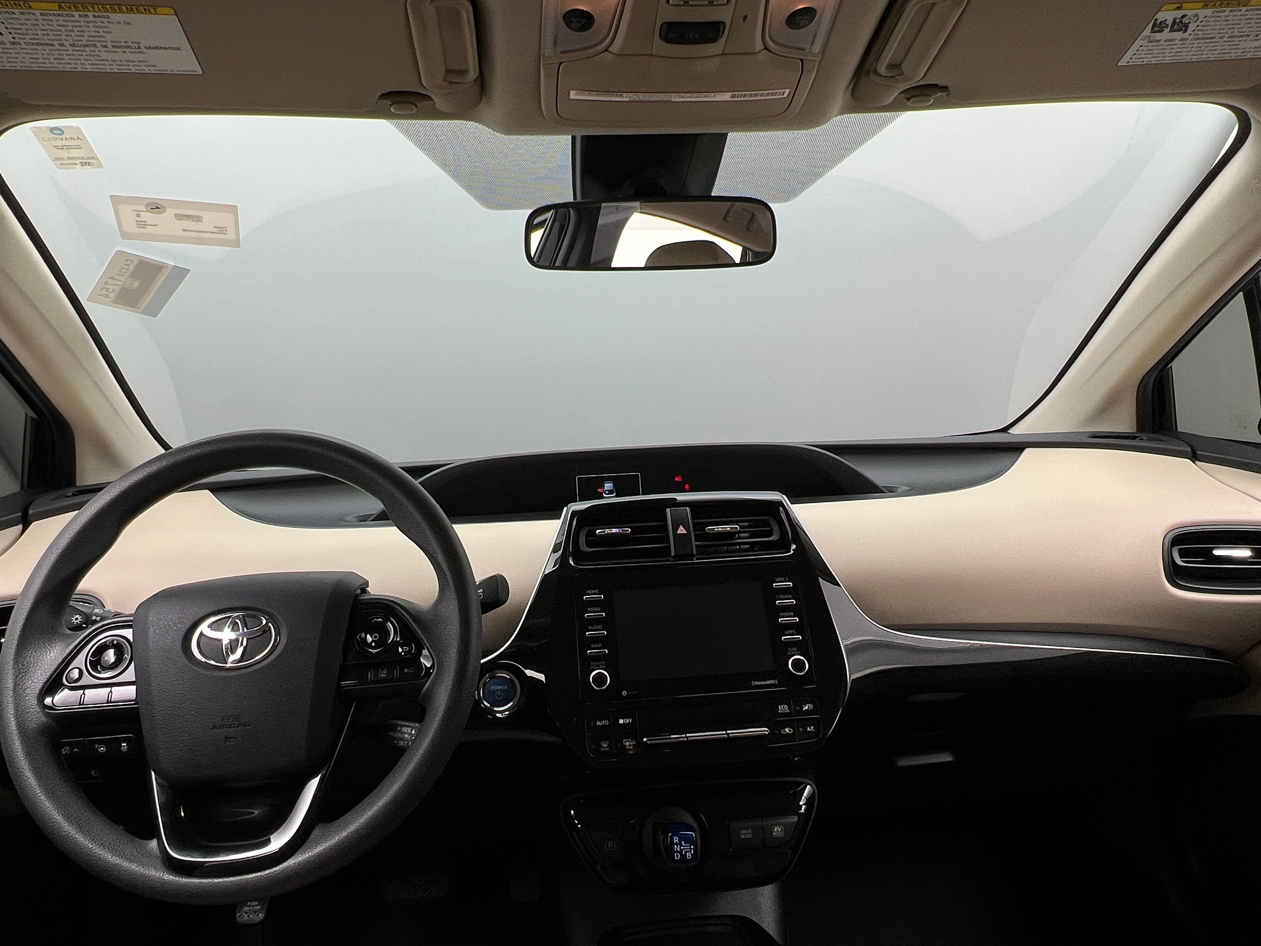 2022 Toyota Prius LE 3