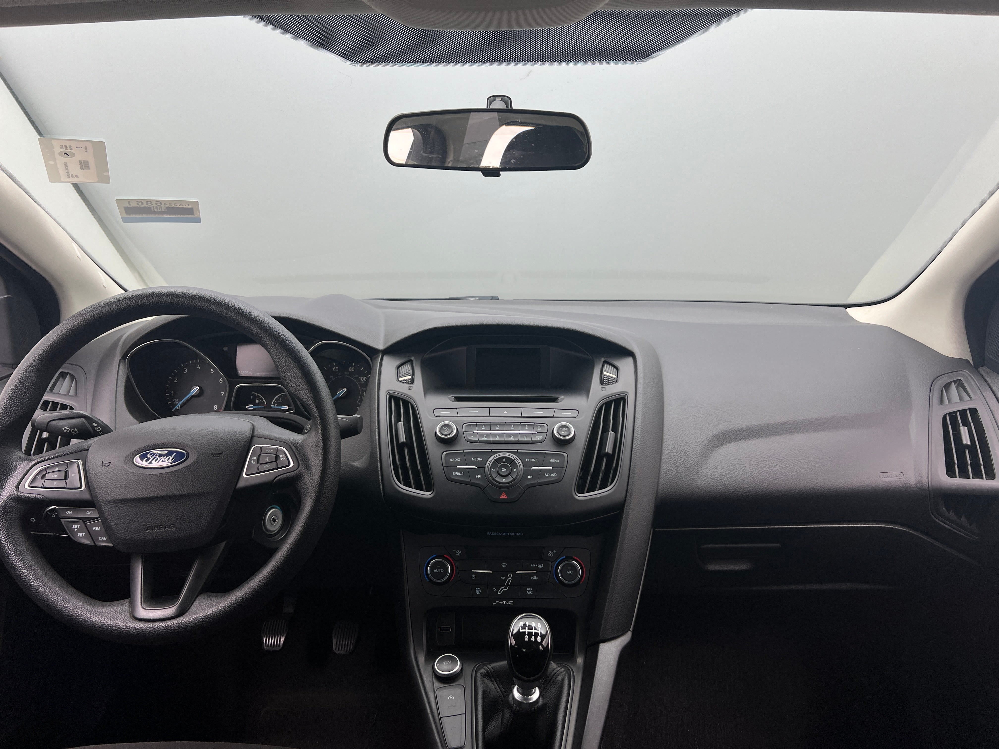 2017 Ford Focus SE 3