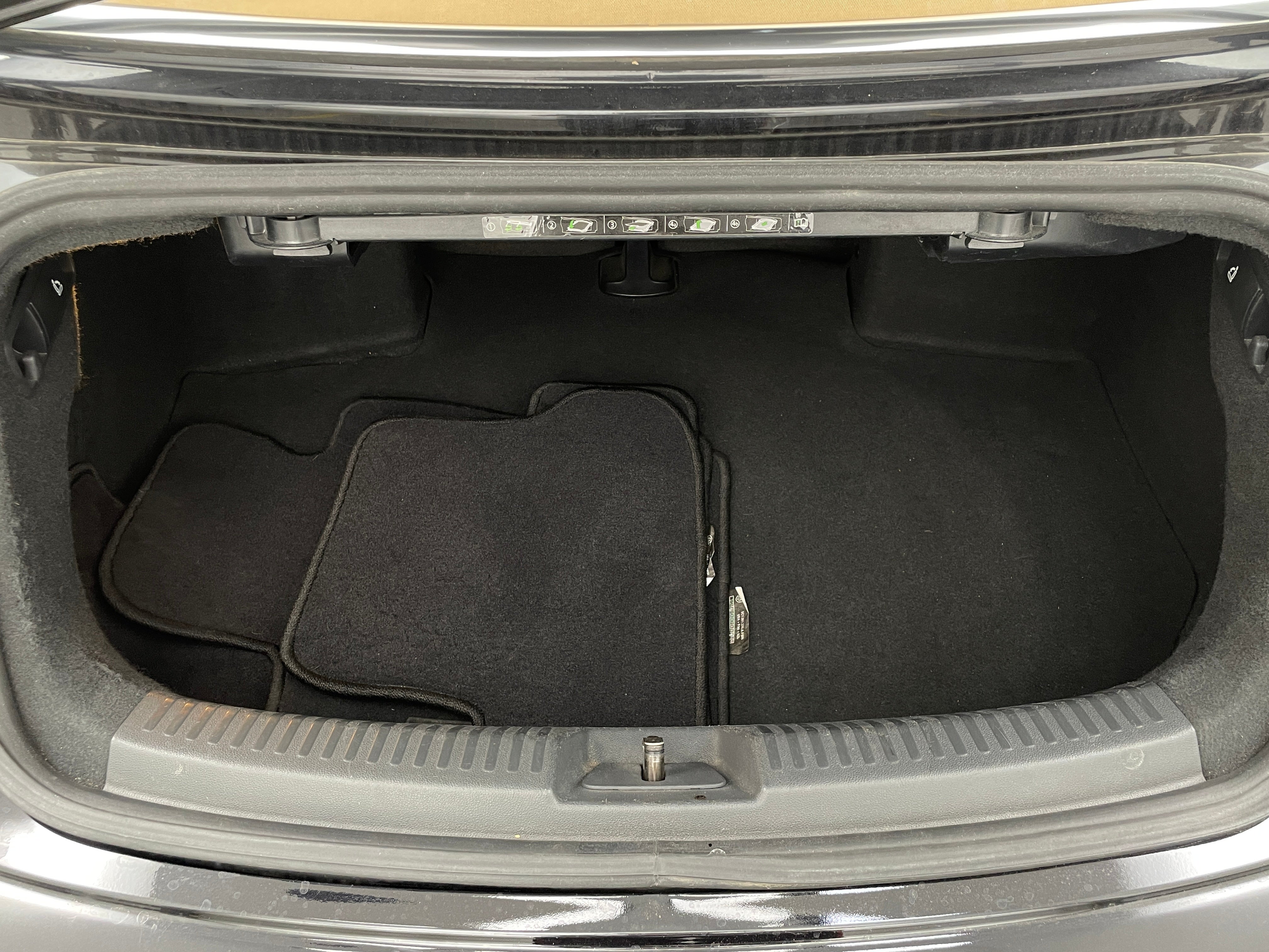 2018 Volkswagen Beetle Coast 7