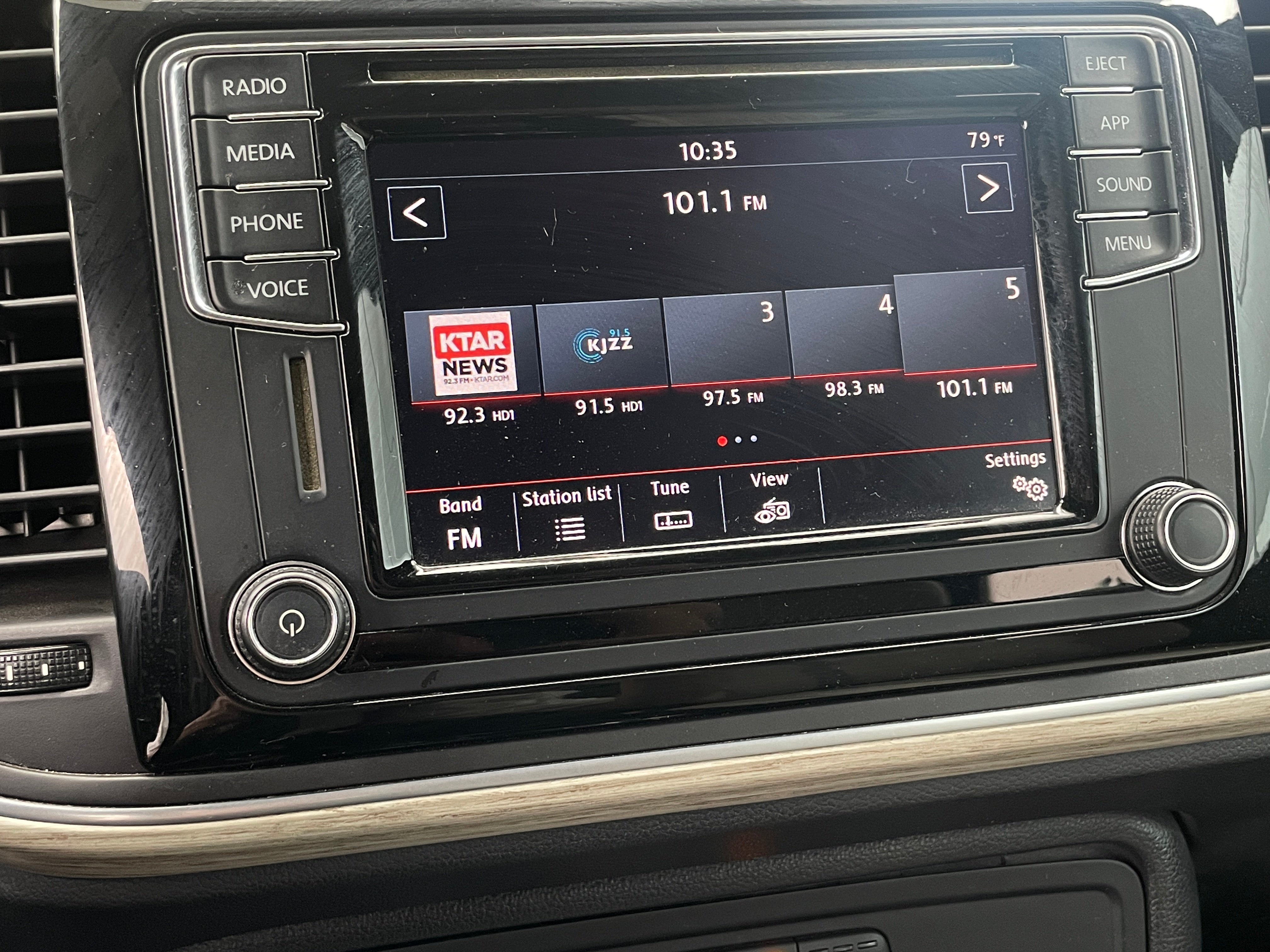 2018 Volkswagen Beetle Coast 4