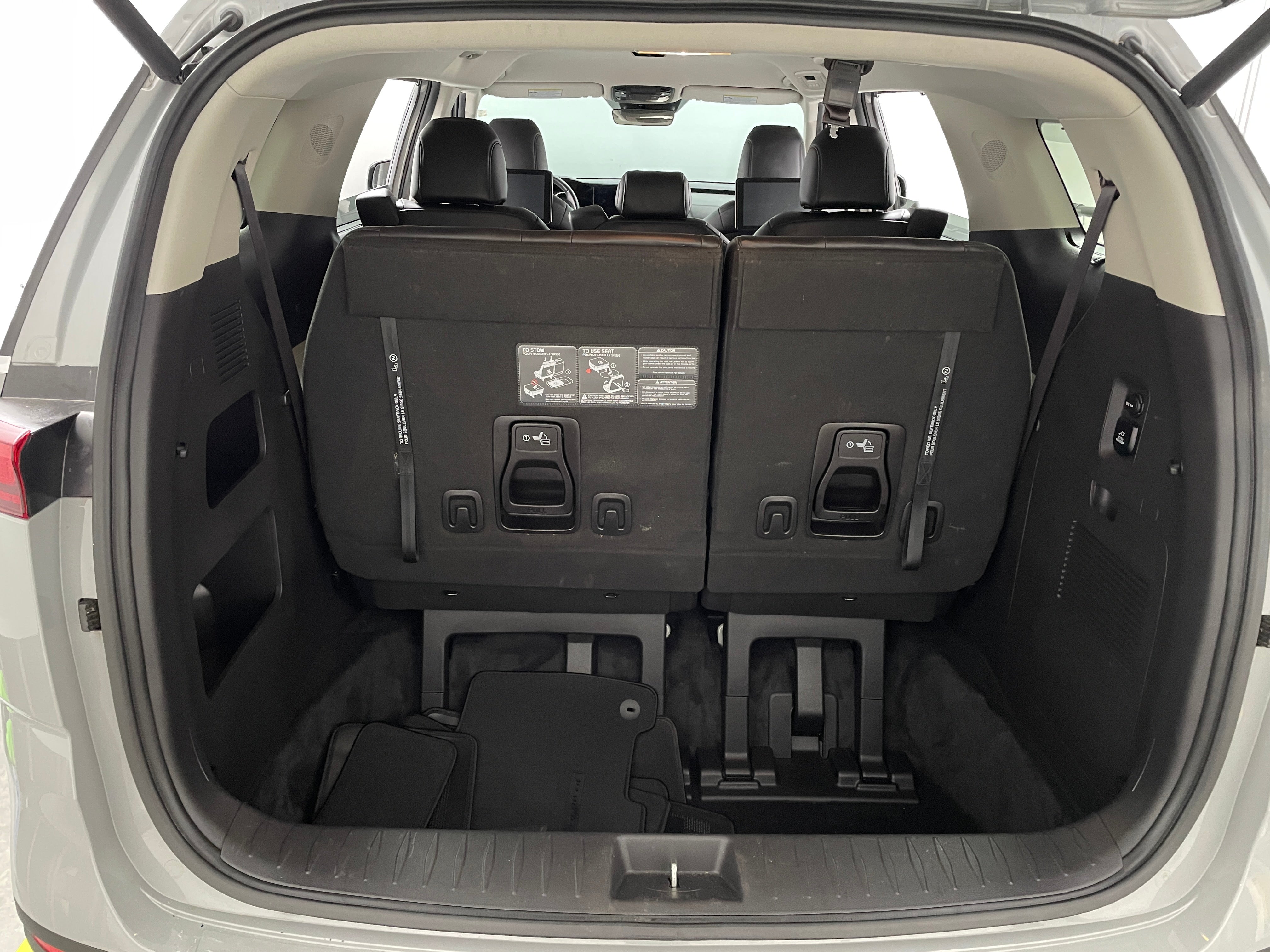 2022 Kia Carnival SX 6
