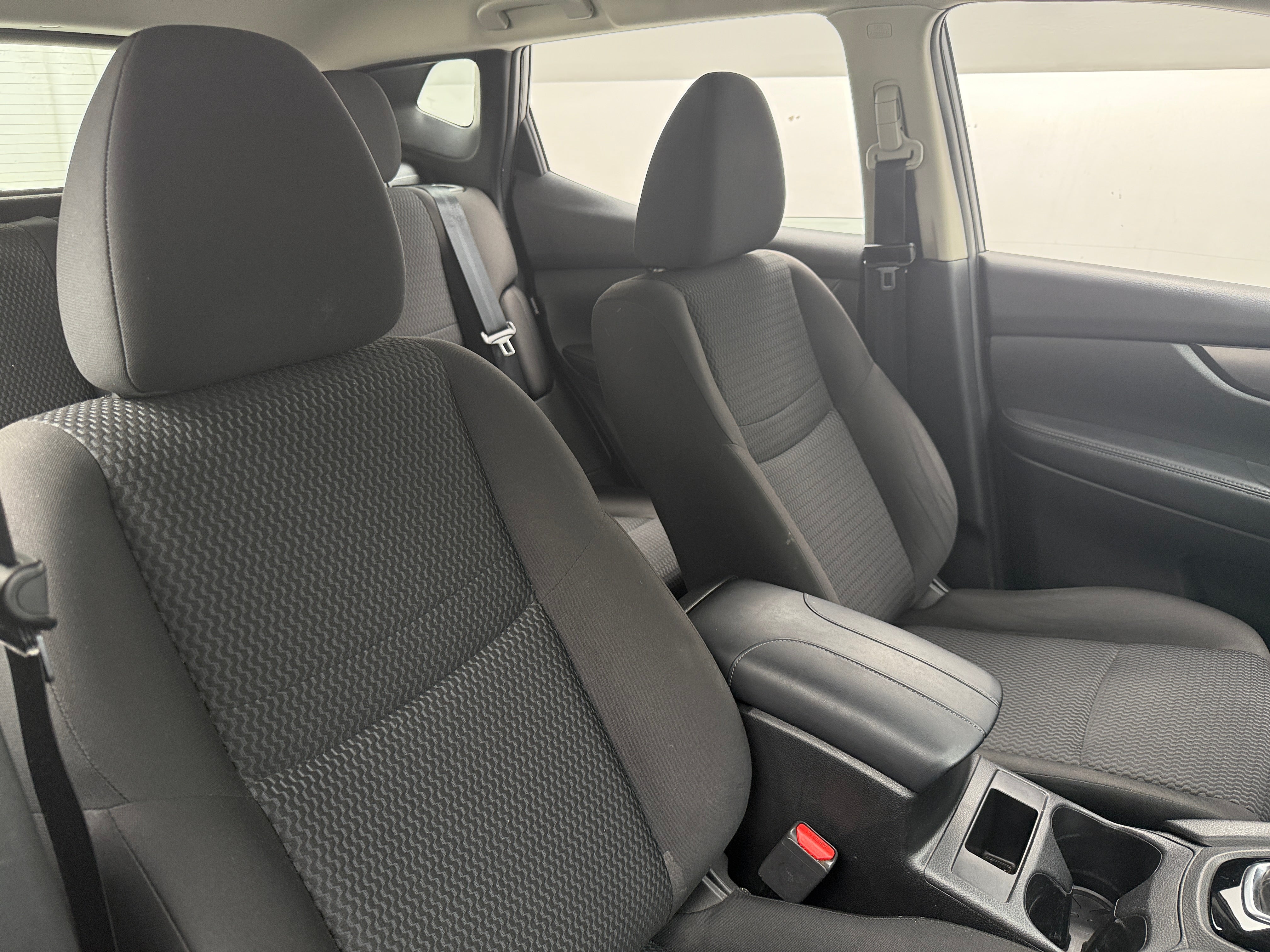 2020 Nissan Rogue Sport S 2