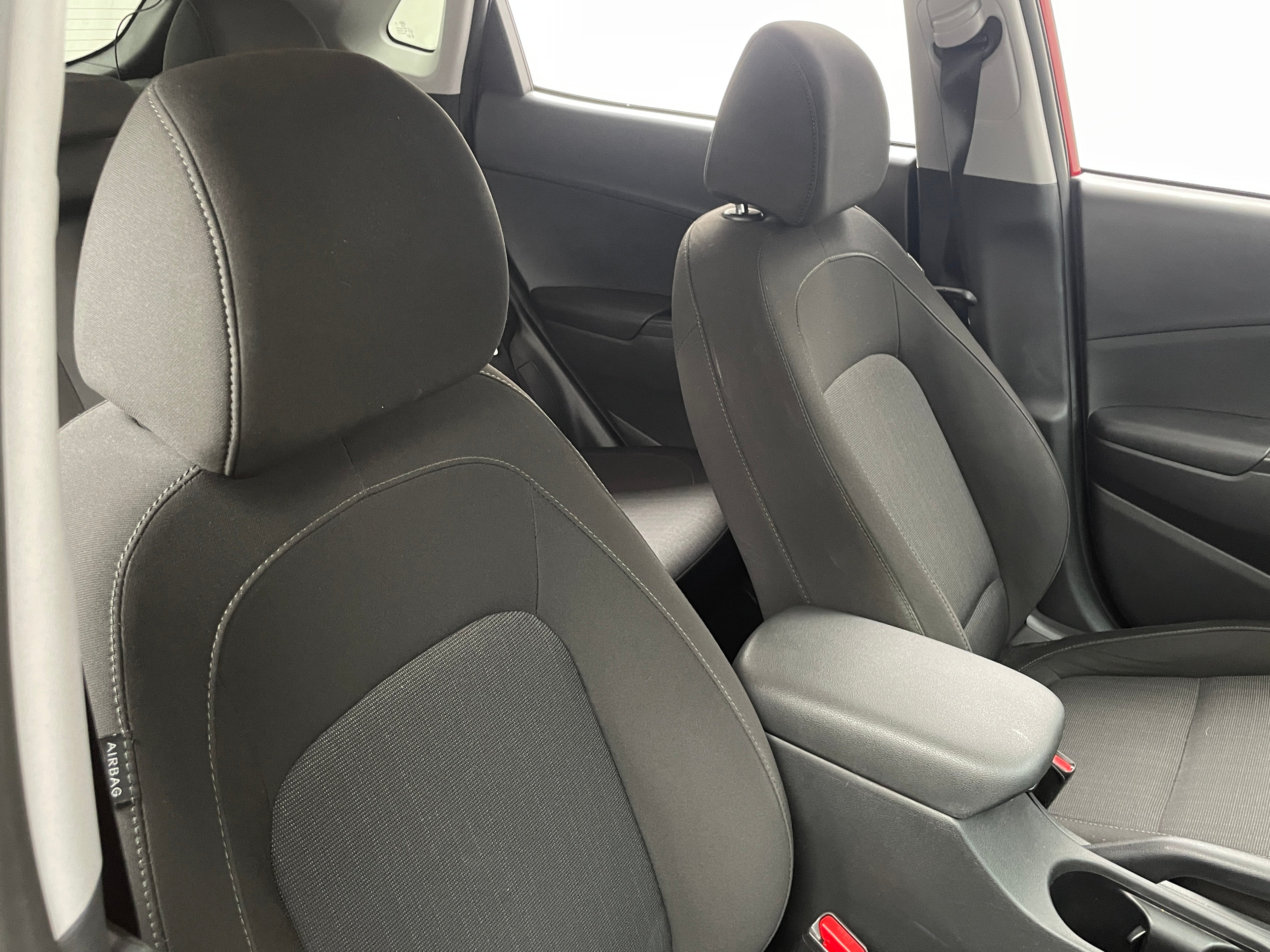 2022 Hyundai Kona SEL 2