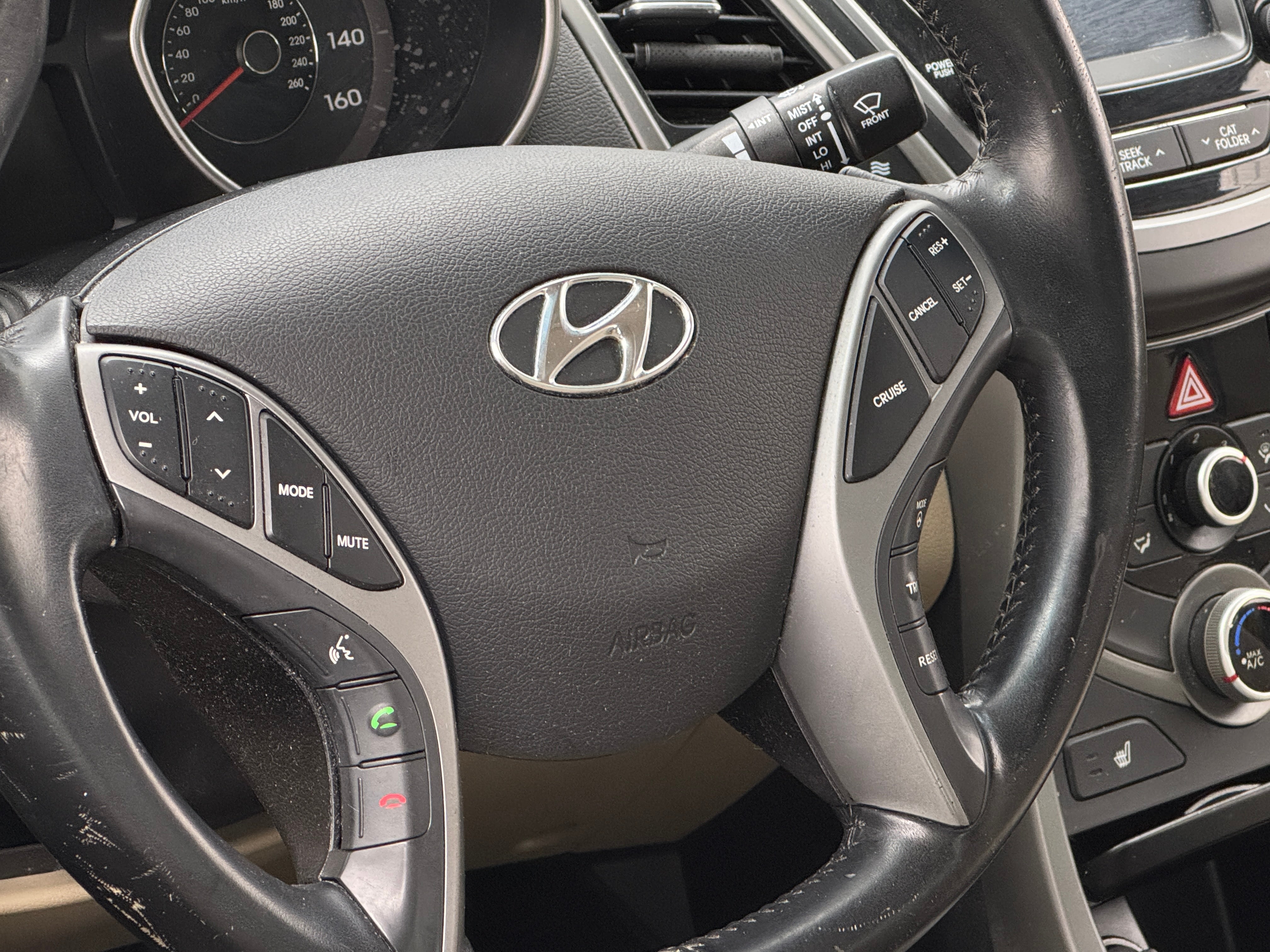 2015 Hyundai Elantra Limited Edition 4