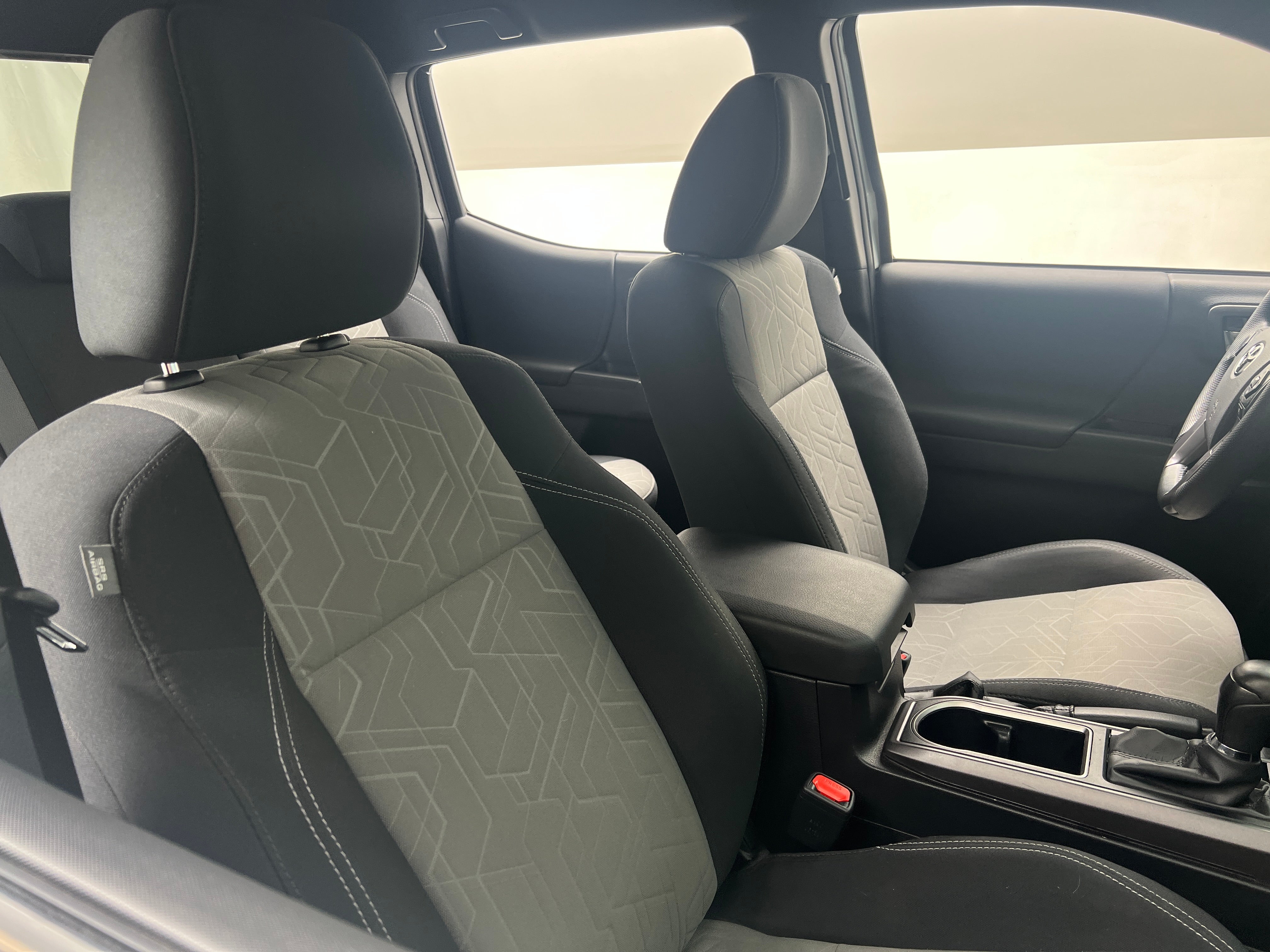 2023 Toyota Tacoma TRD Sport 2