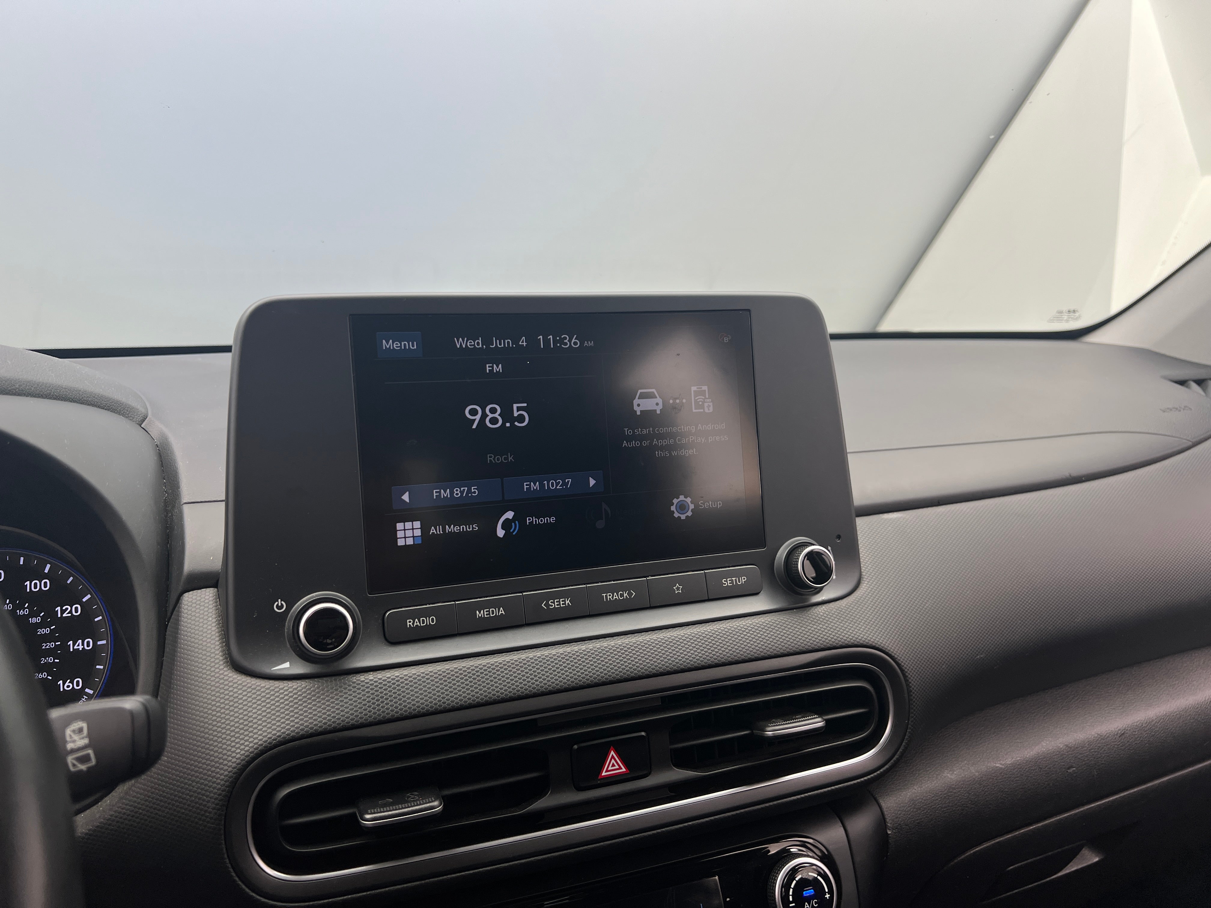 2022 Hyundai Kona SEL 4