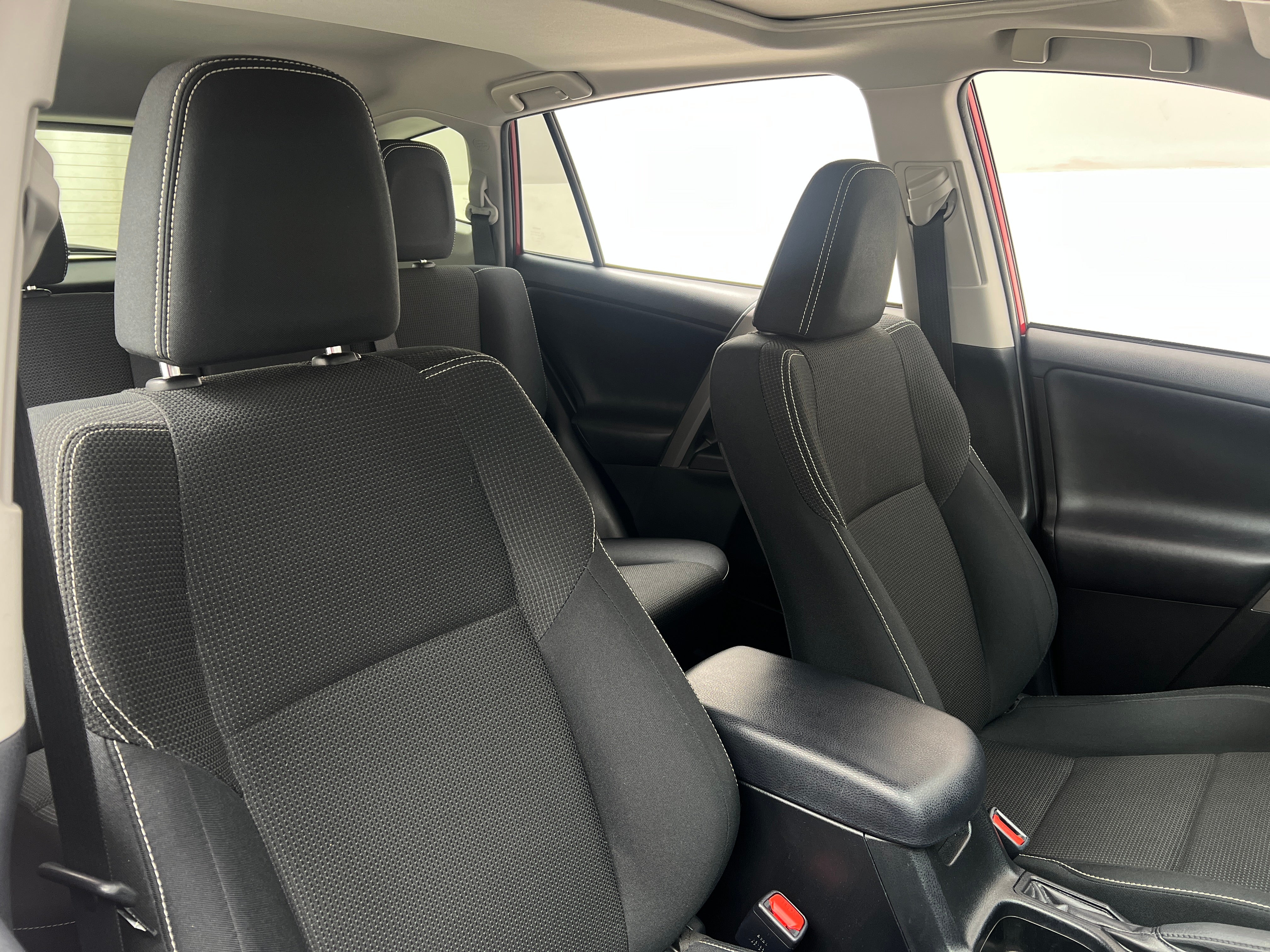 2017 Toyota RAV4 XLE 2