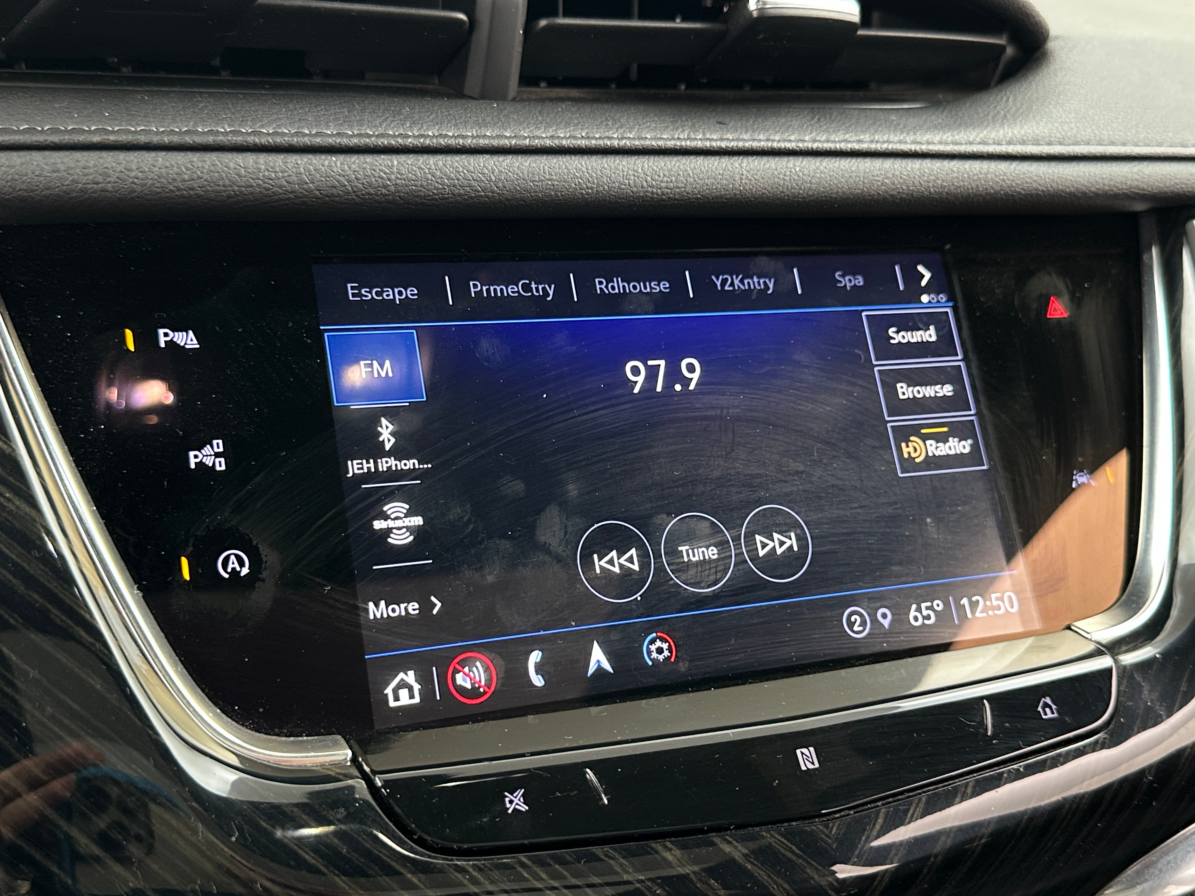 2021 Cadillac XT6 Premium Luxury 3