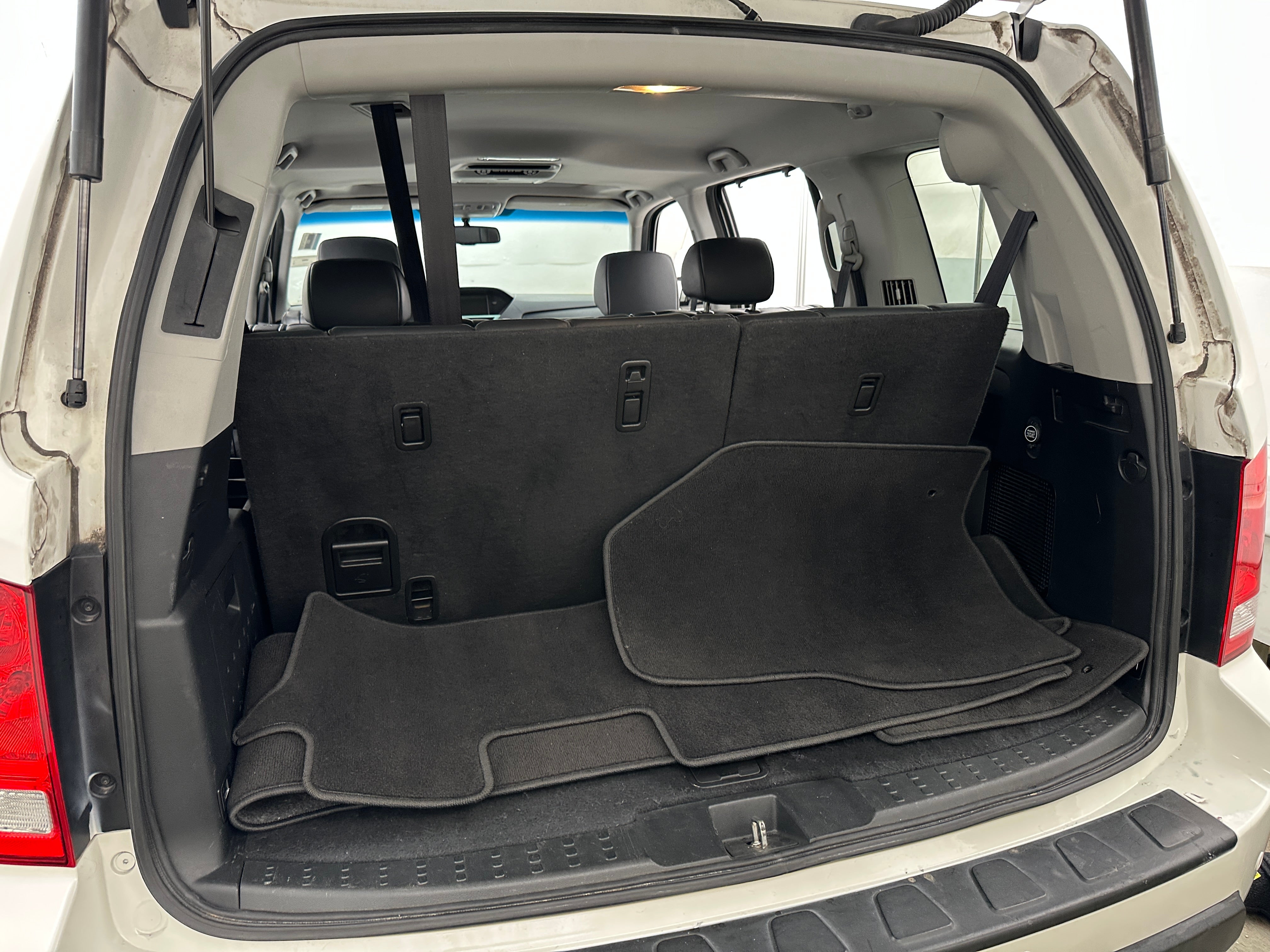 Thumbnail: 2011 Honda Pilot - 6