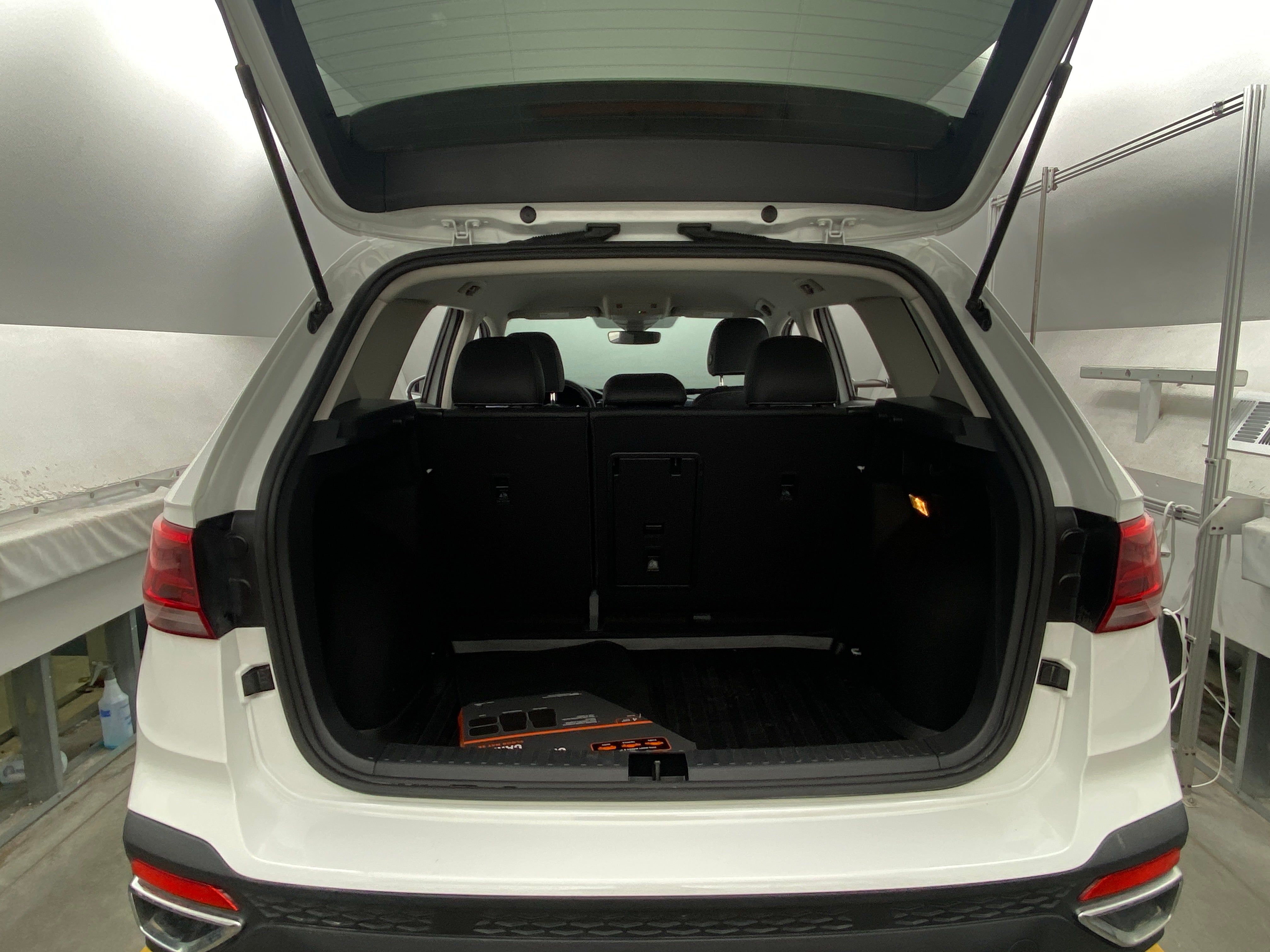 2023 Volkswagen Taos SE 6