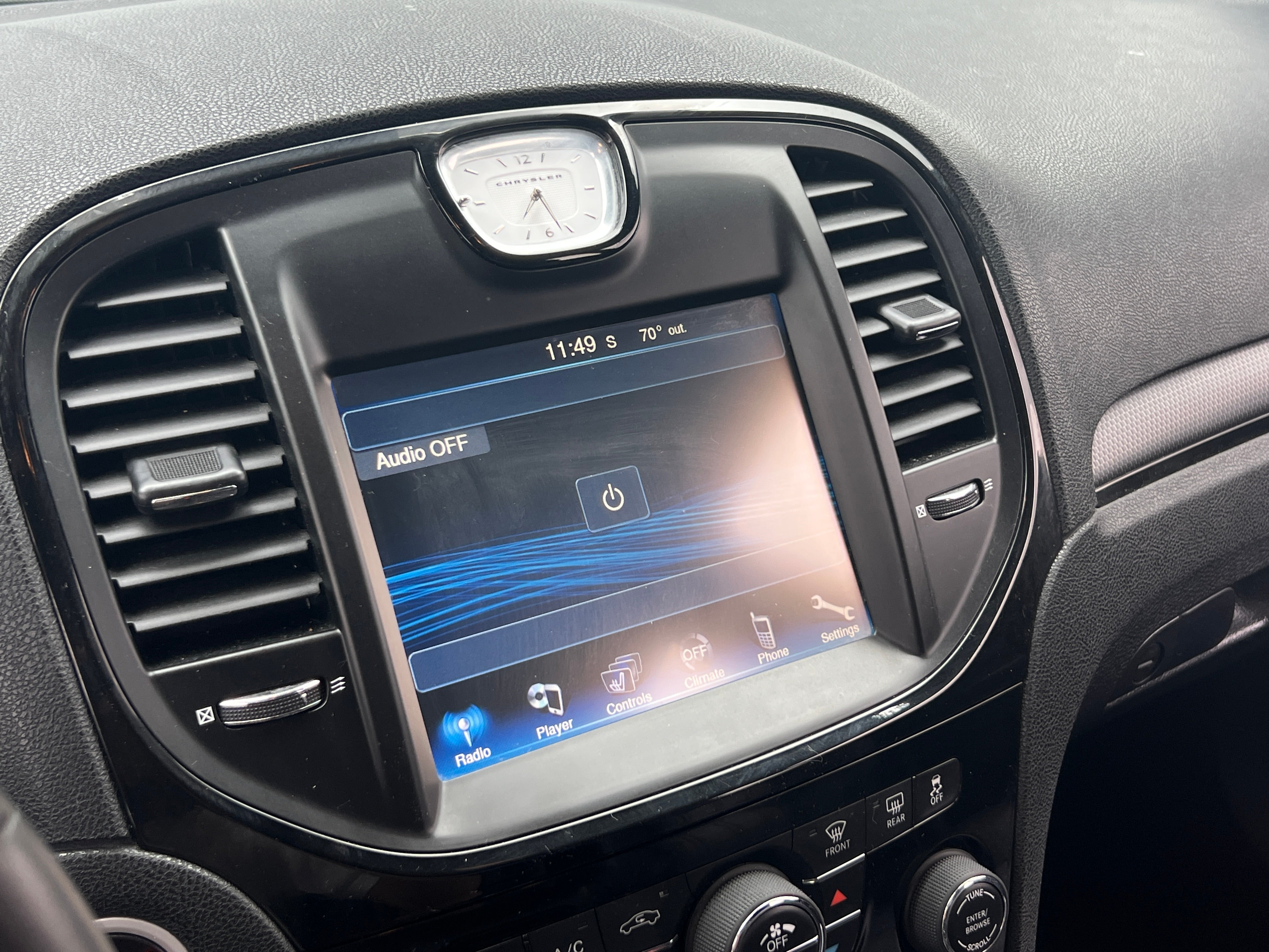2012 Chrysler 300 S 3