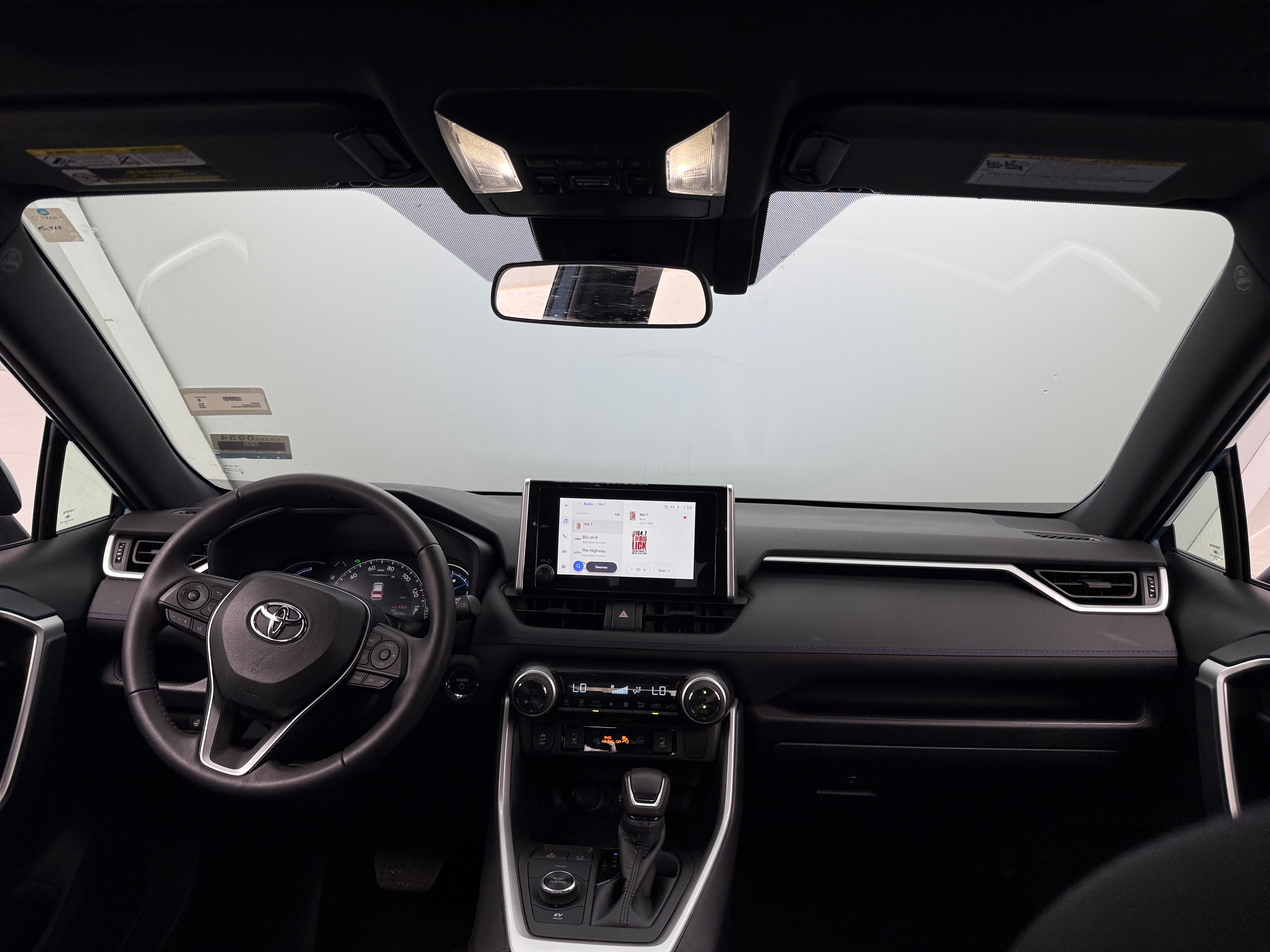 2023 Toyota RAV4 SE 3