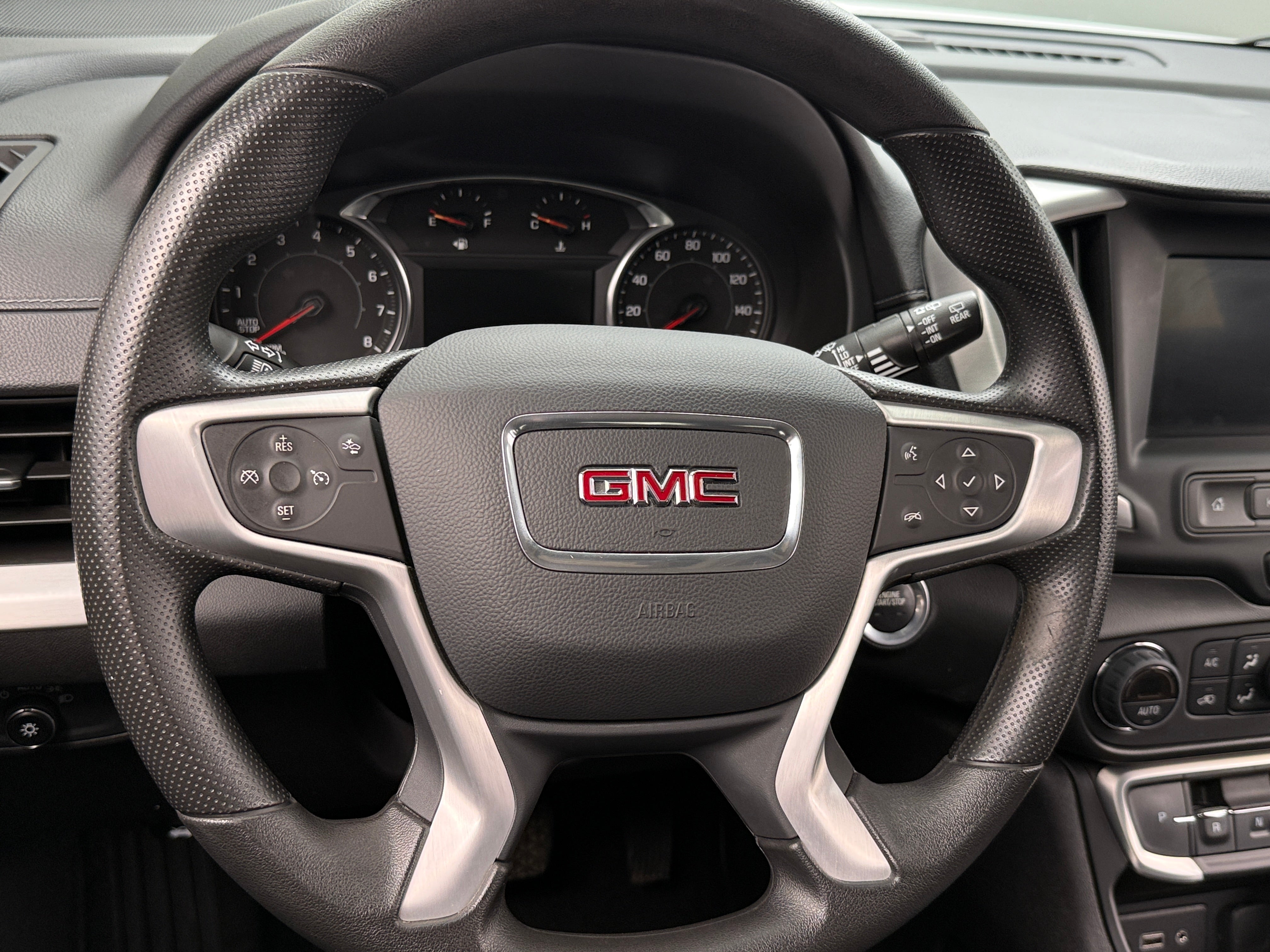 2022 GMC Terrain SLE 5