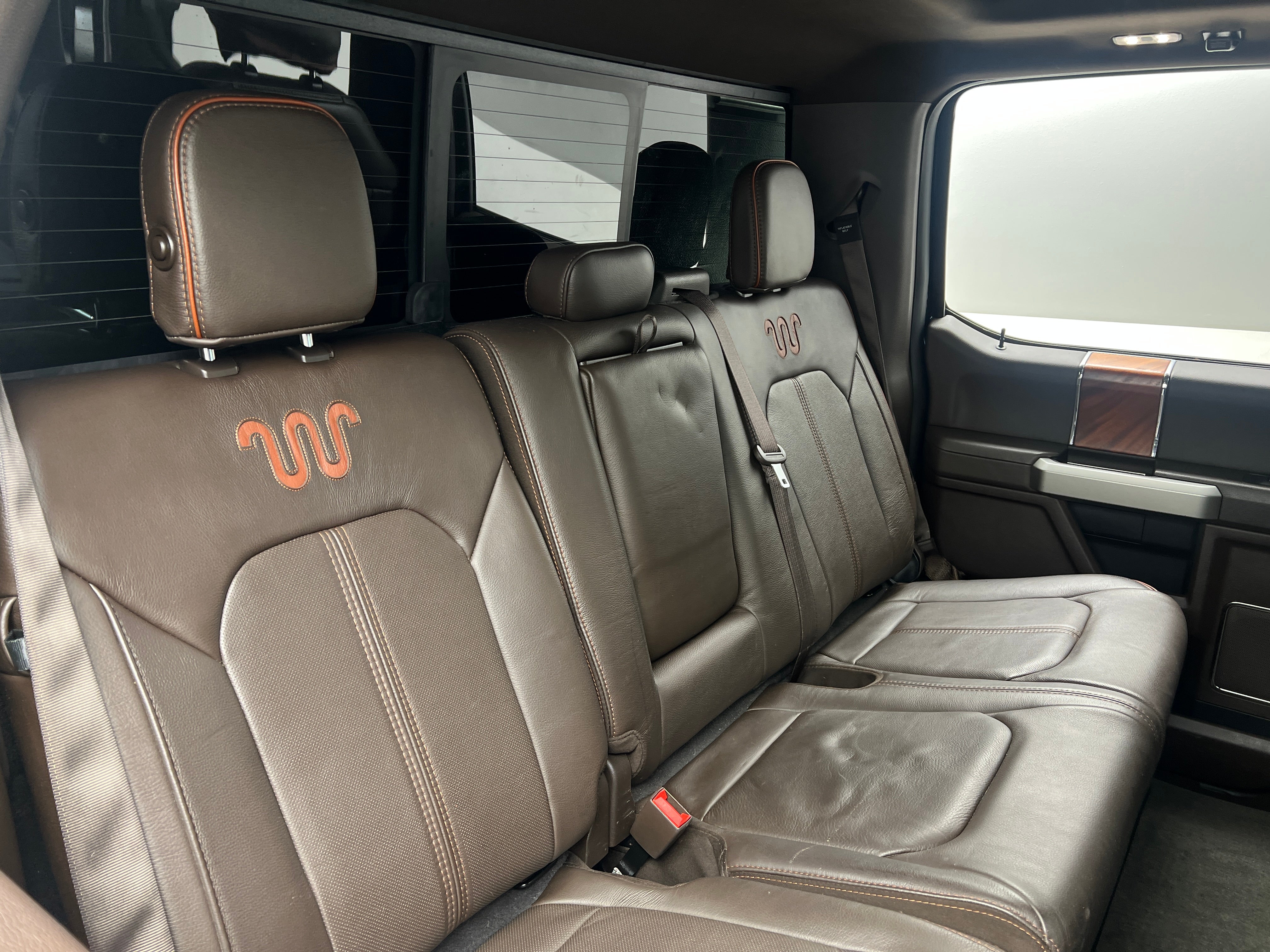 2017 Ford Econoline E-250 5