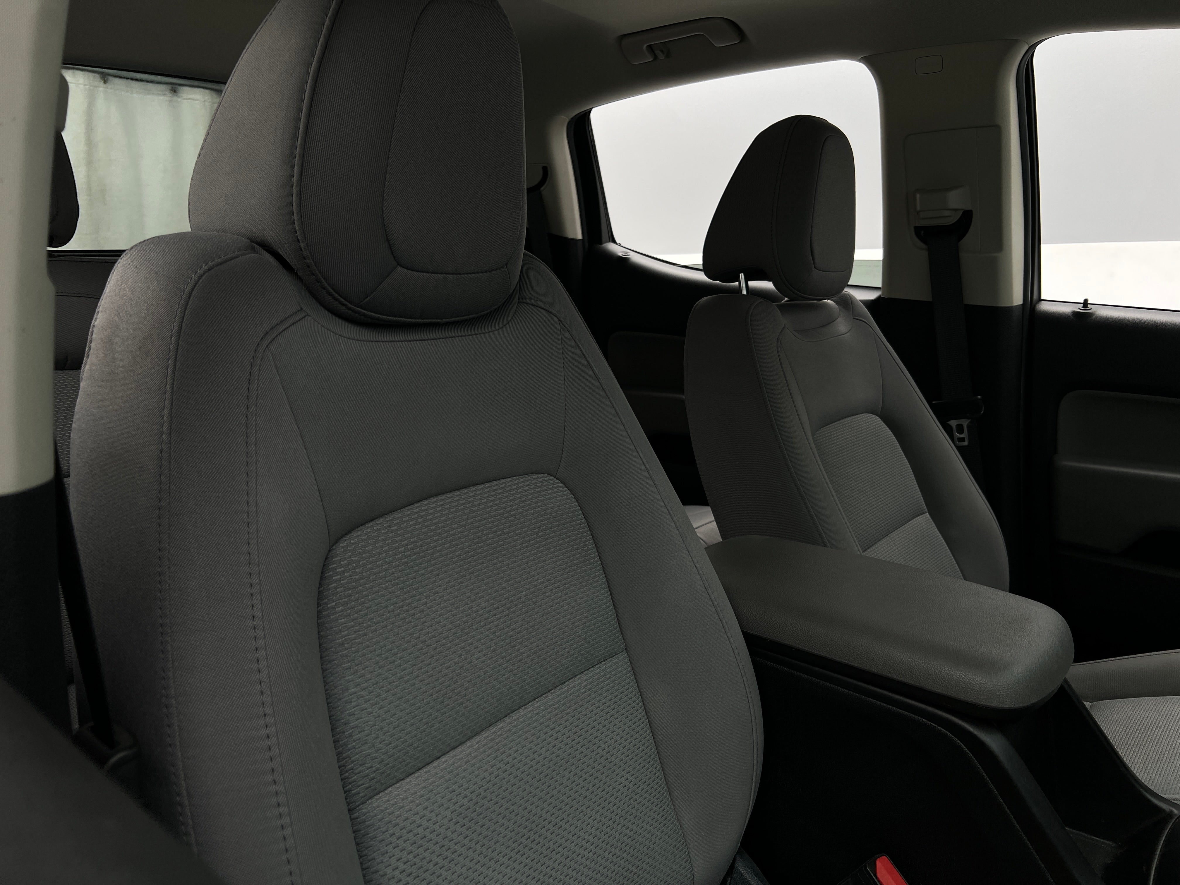 2022 Chevrolet Colorado Work Truck 2