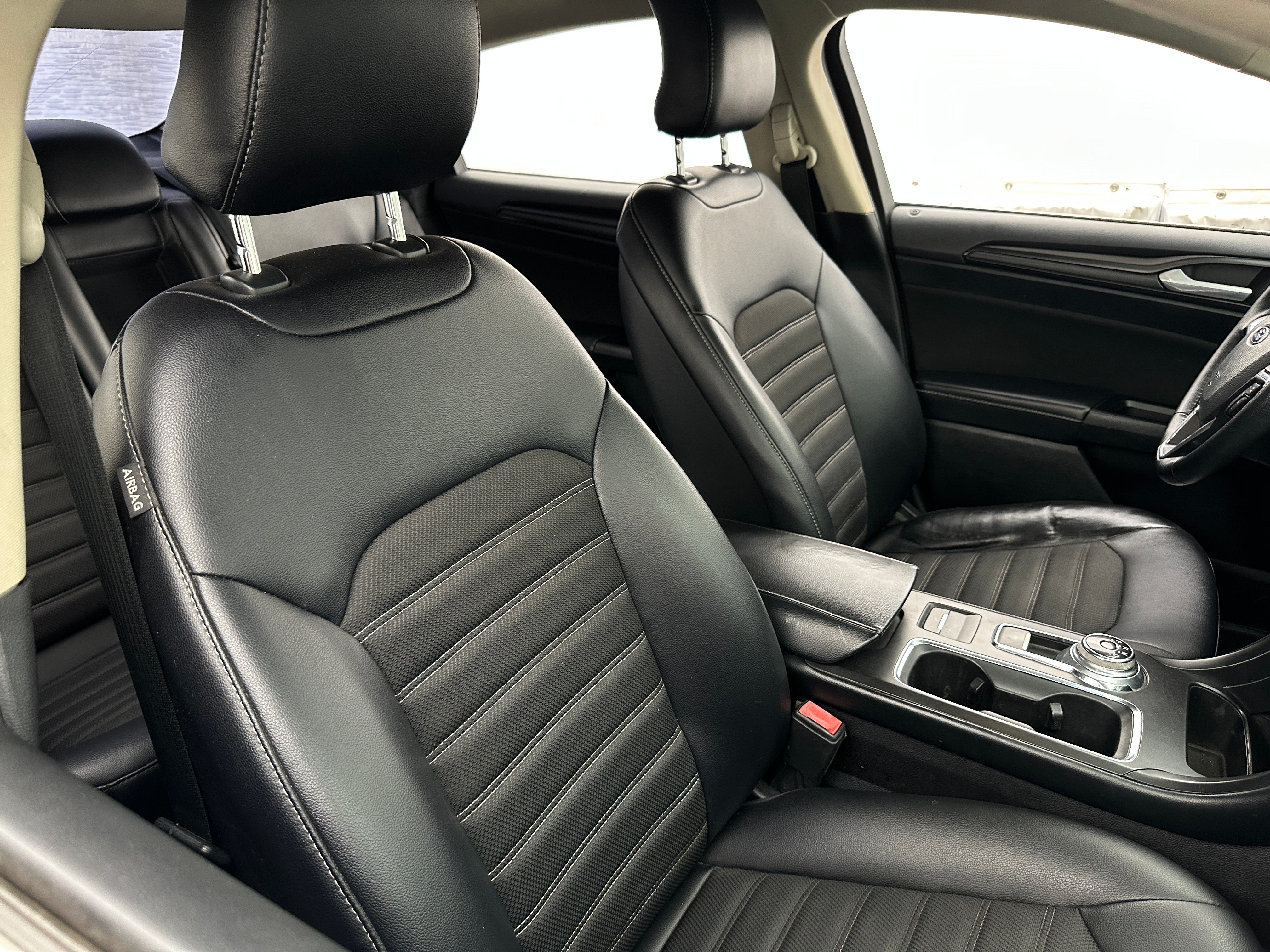 2018 Ford Fusion SE 2