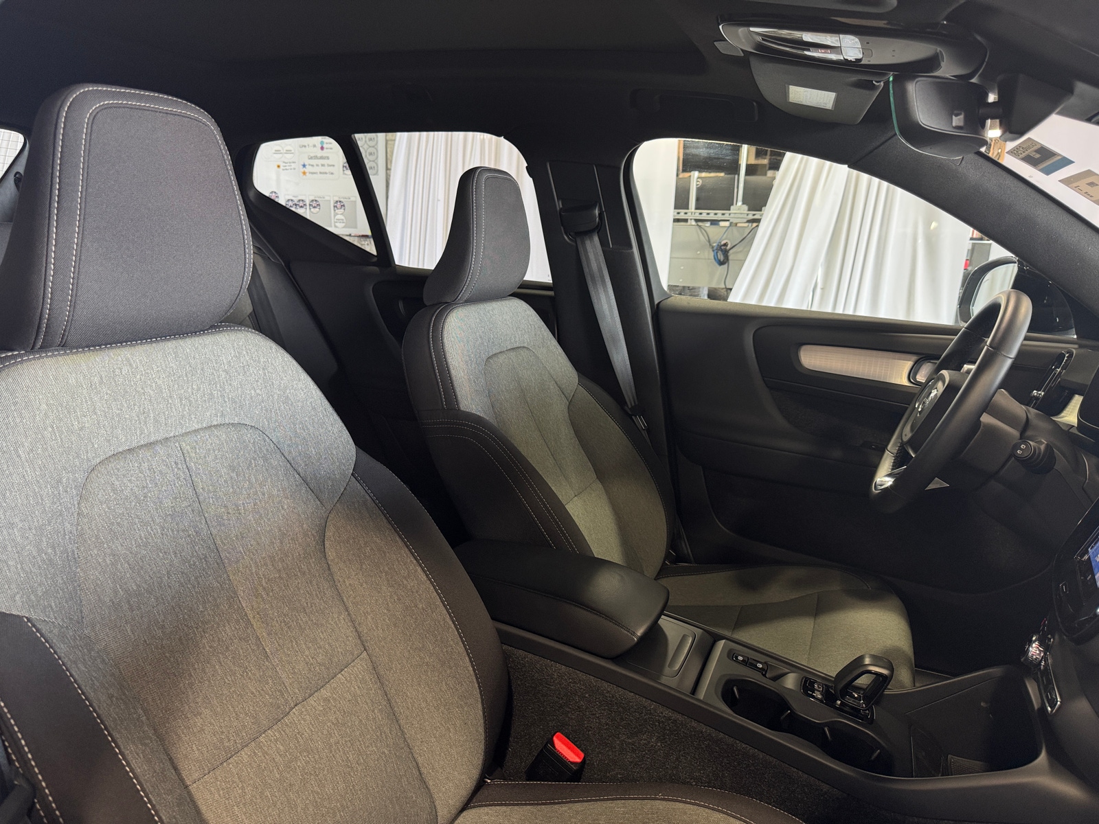 Thumbnail: 2024 Volvo XC40 - 2