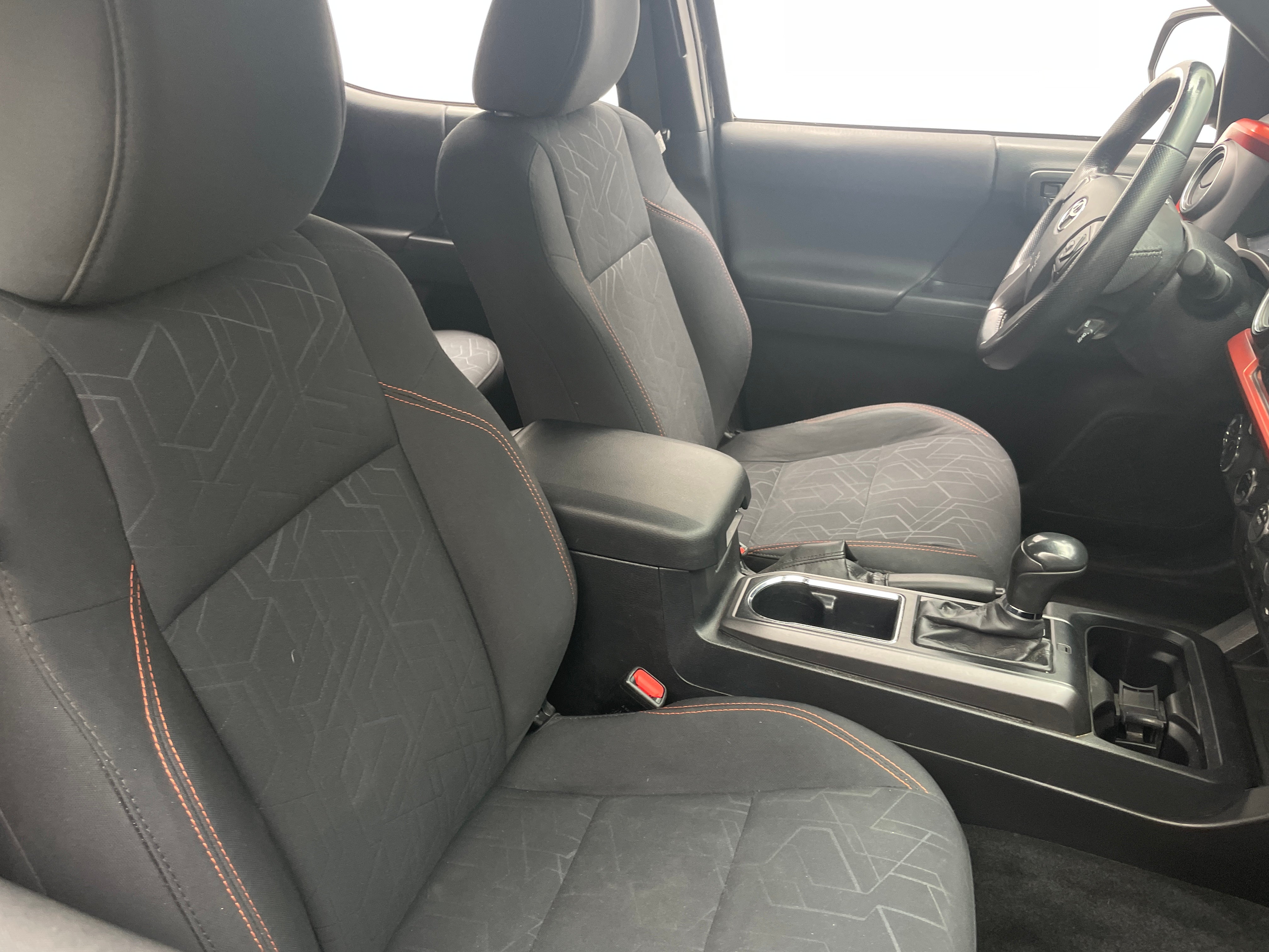 2016 Toyota Tacoma TRD Off-Road 2