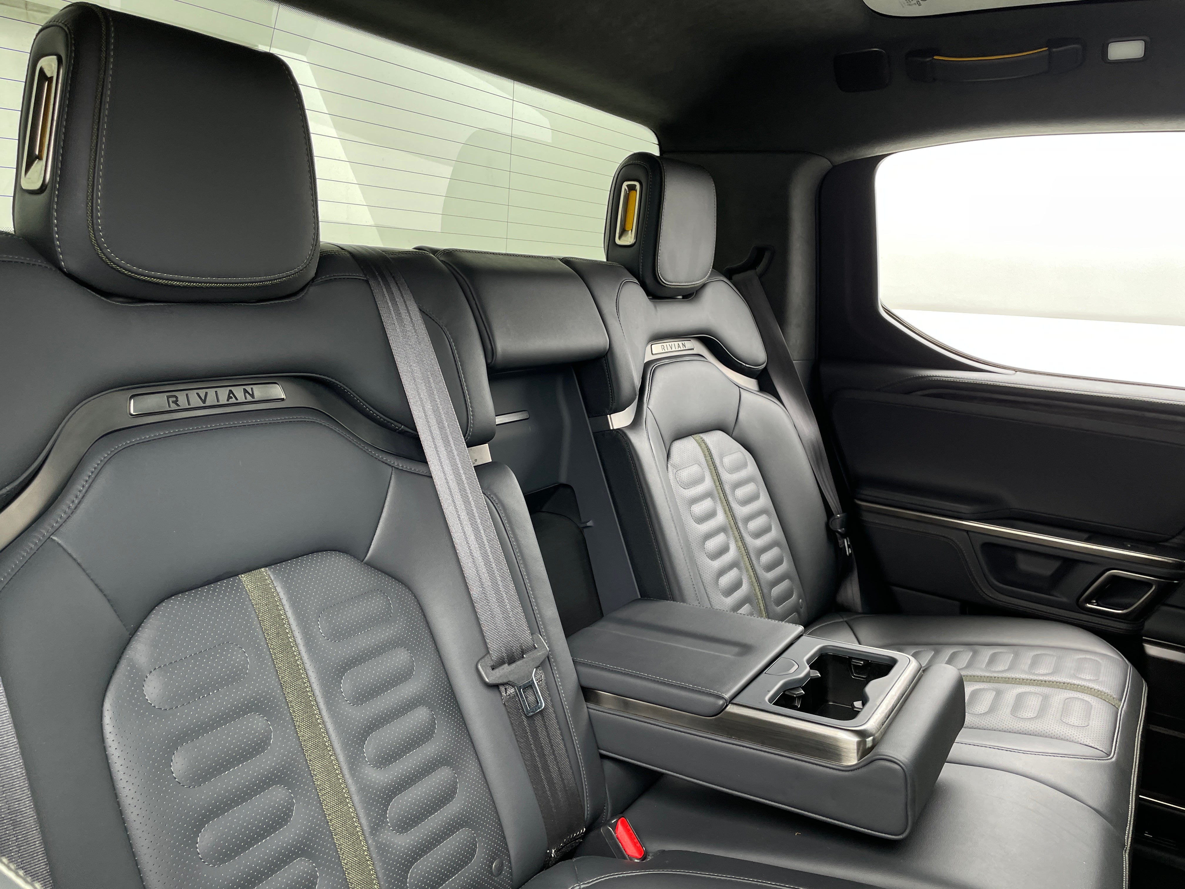 2022 Rivian R1T Launch Edition 6