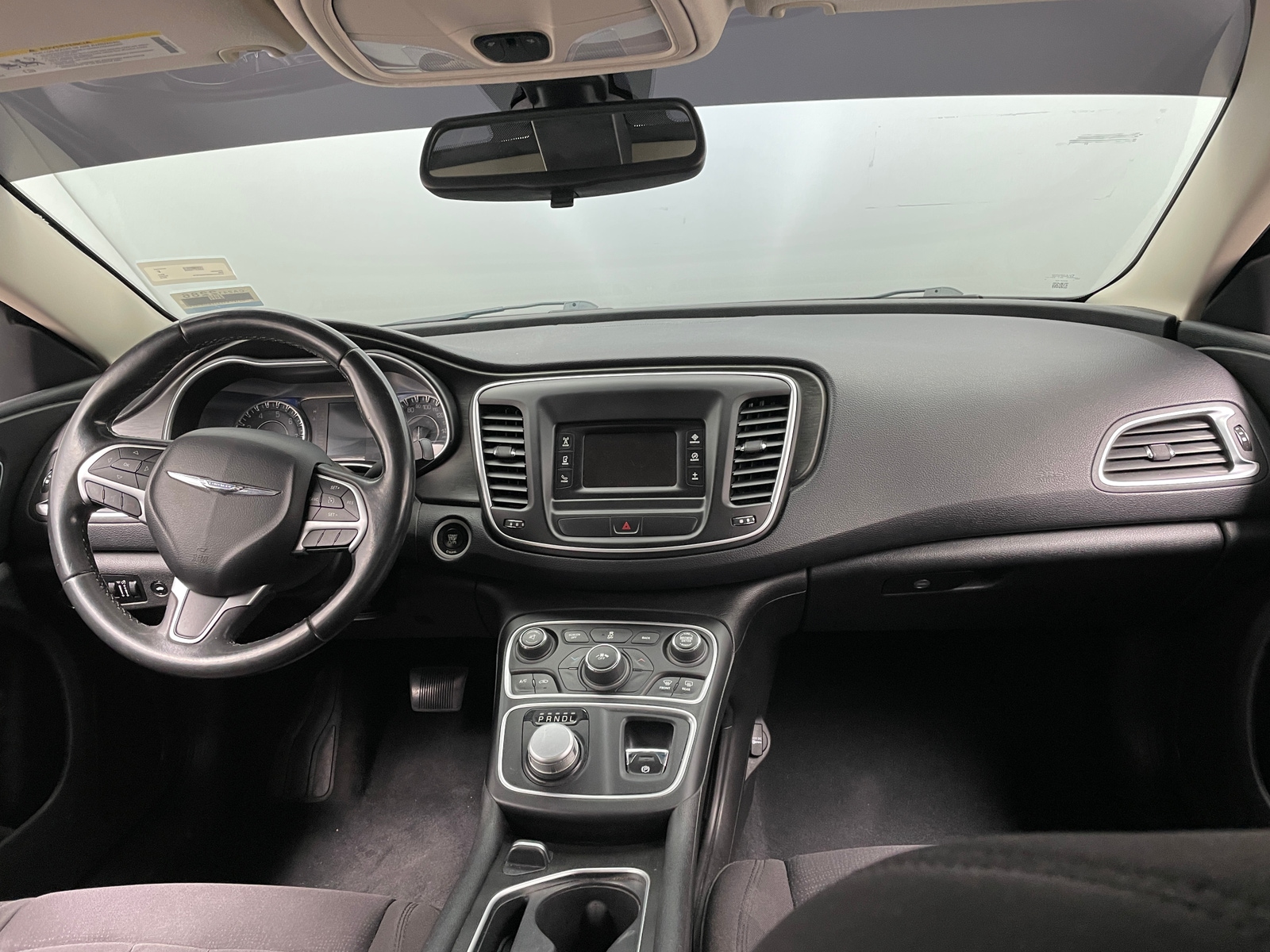 Thumbnail: 2015 Chrysler 200 - 3