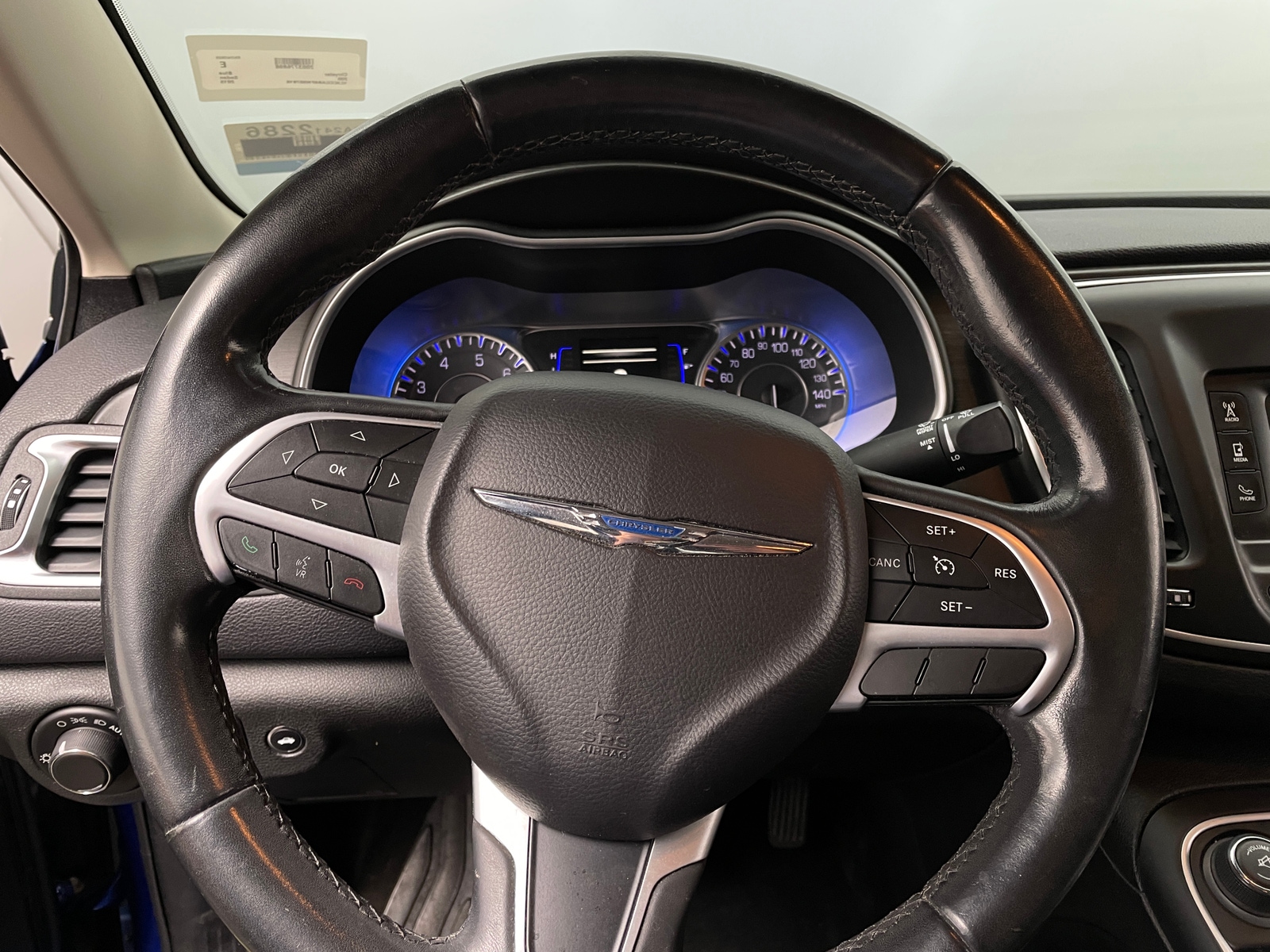 Thumbnail: 2015 Chrysler 200 - 5