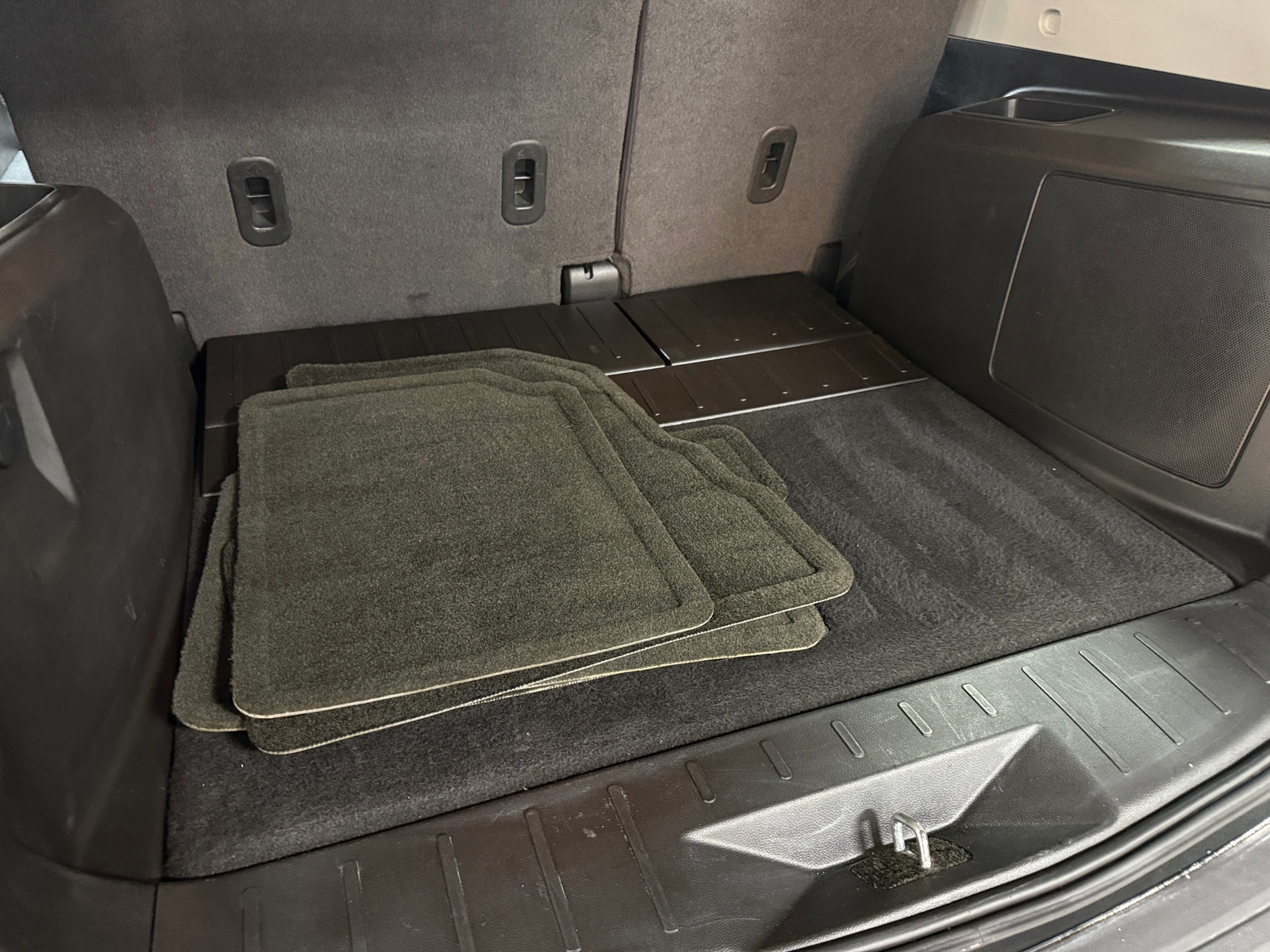Thumbnail: 2017 Chevrolet Equinox - 6