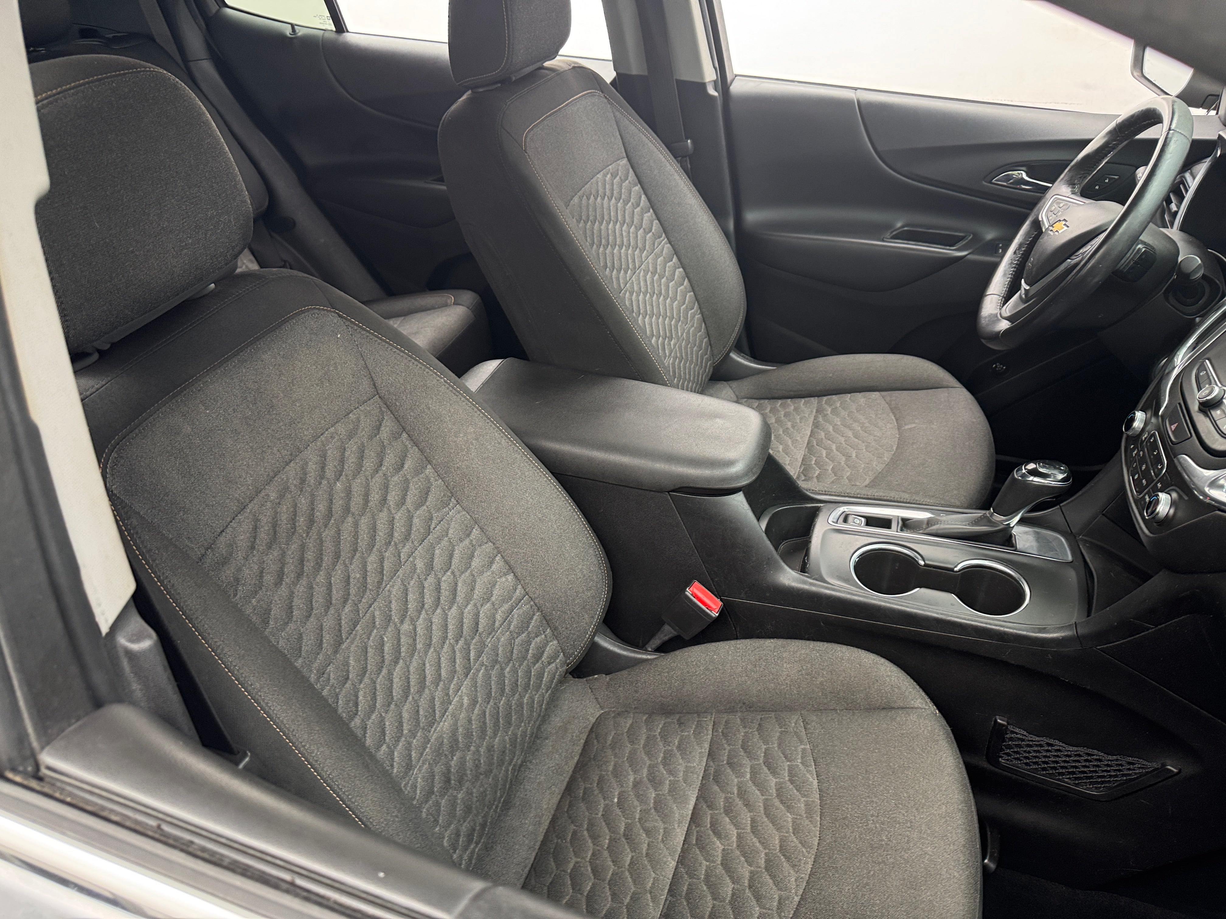 2018 Chevrolet Equinox LT 2