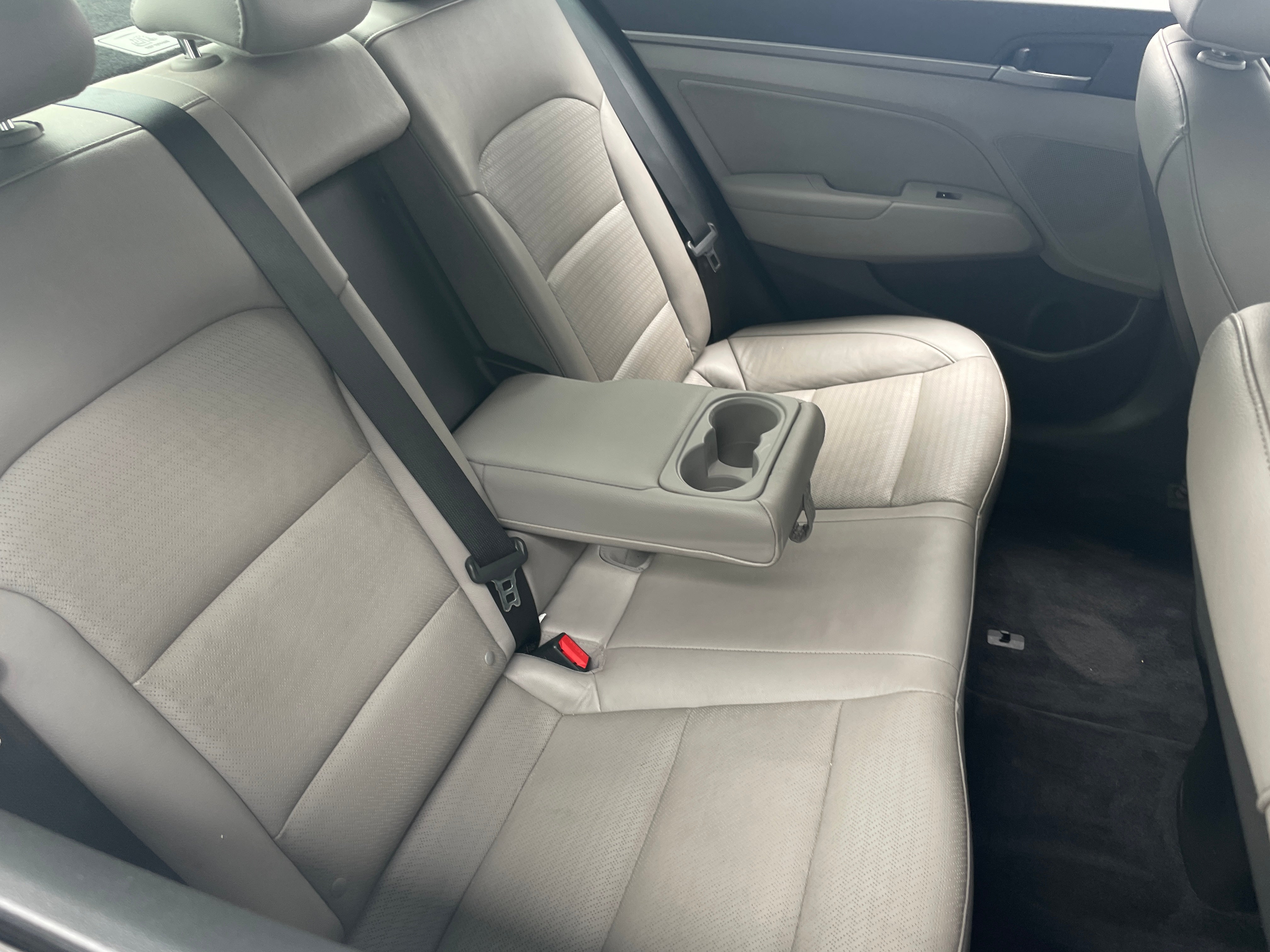 2017 Hyundai Elantra Limited Edition 5