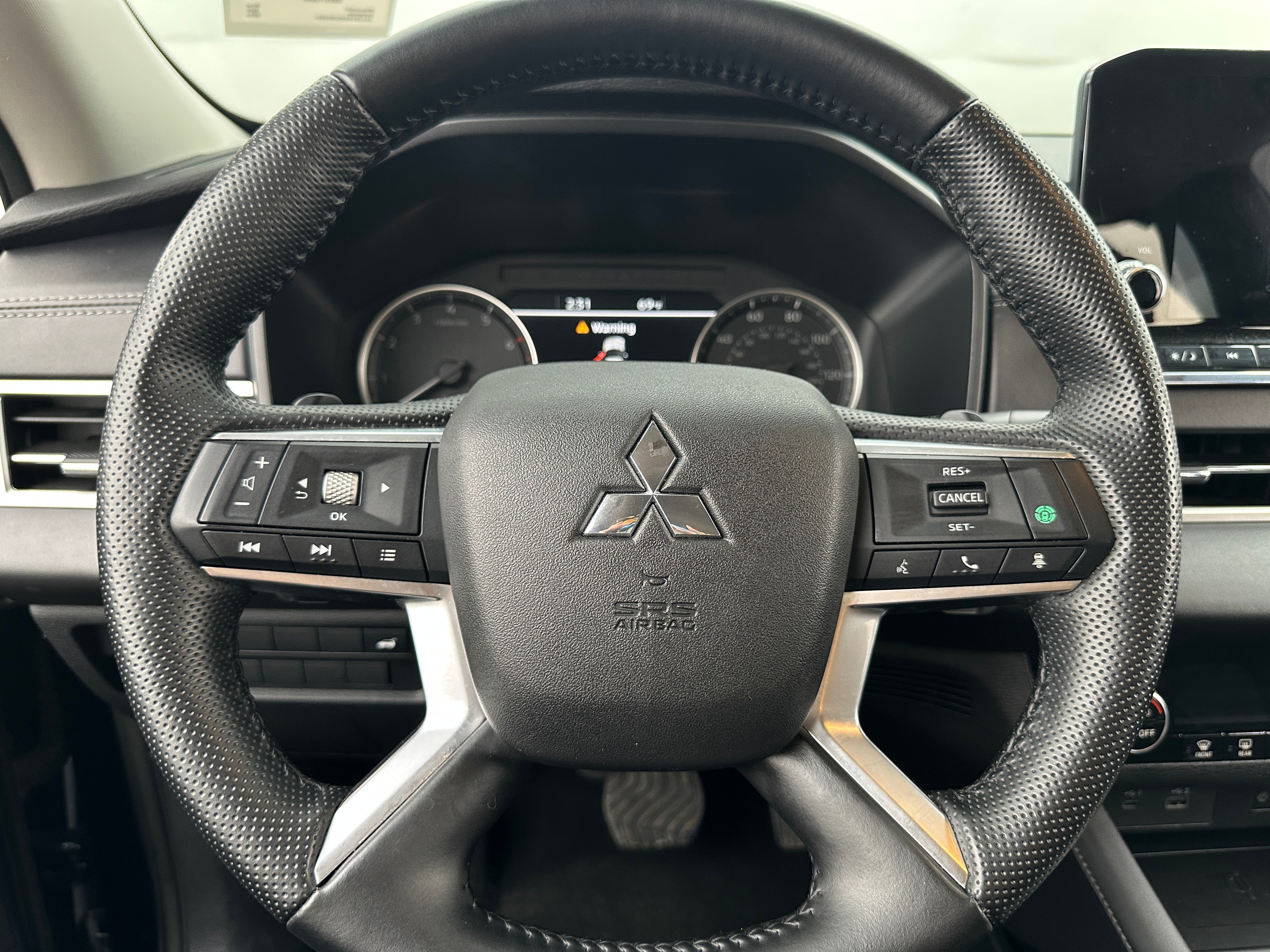 2024 Mitsubishi Outlander SE 4