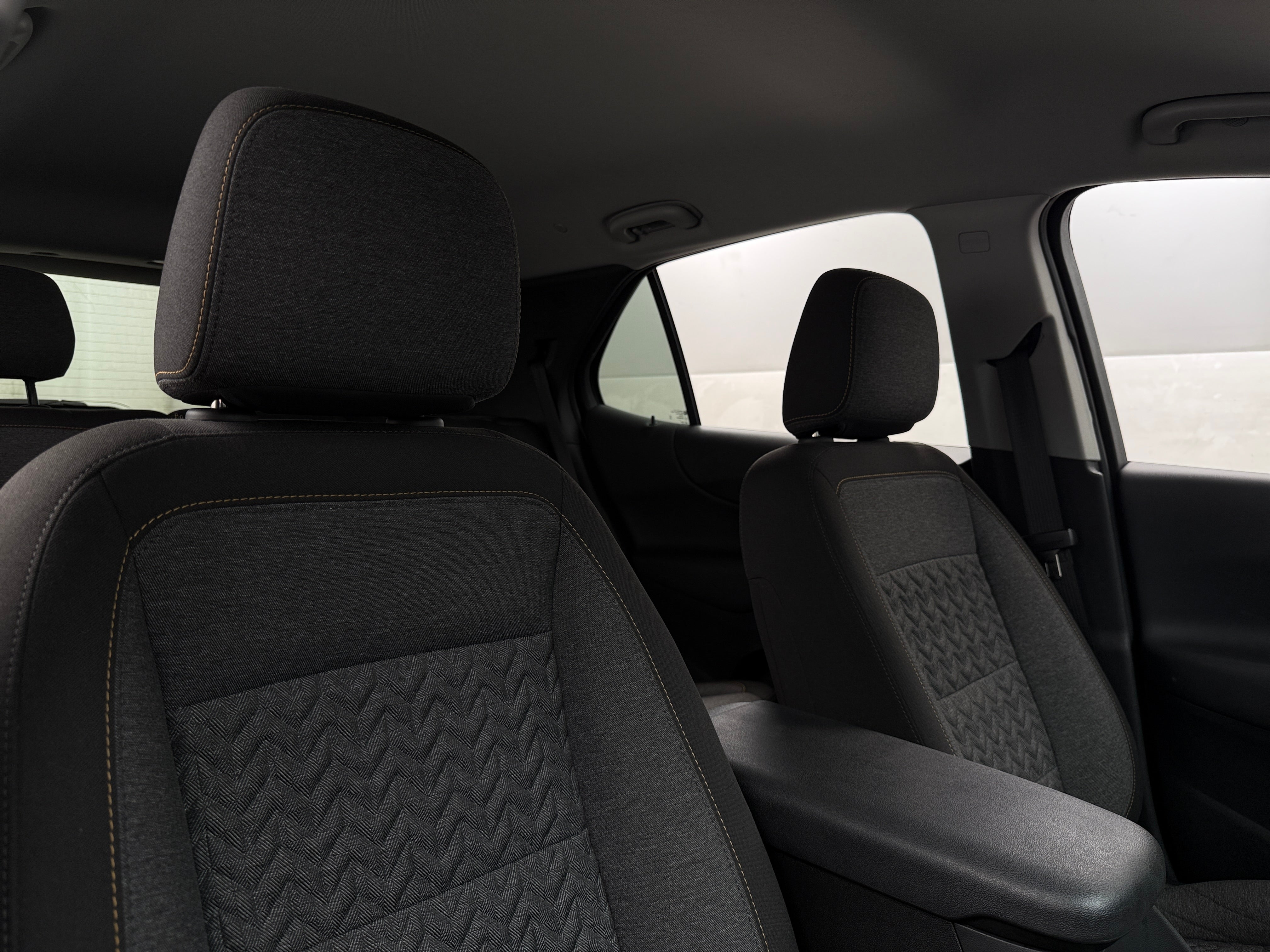 2023 Chevrolet Equinox LT 2