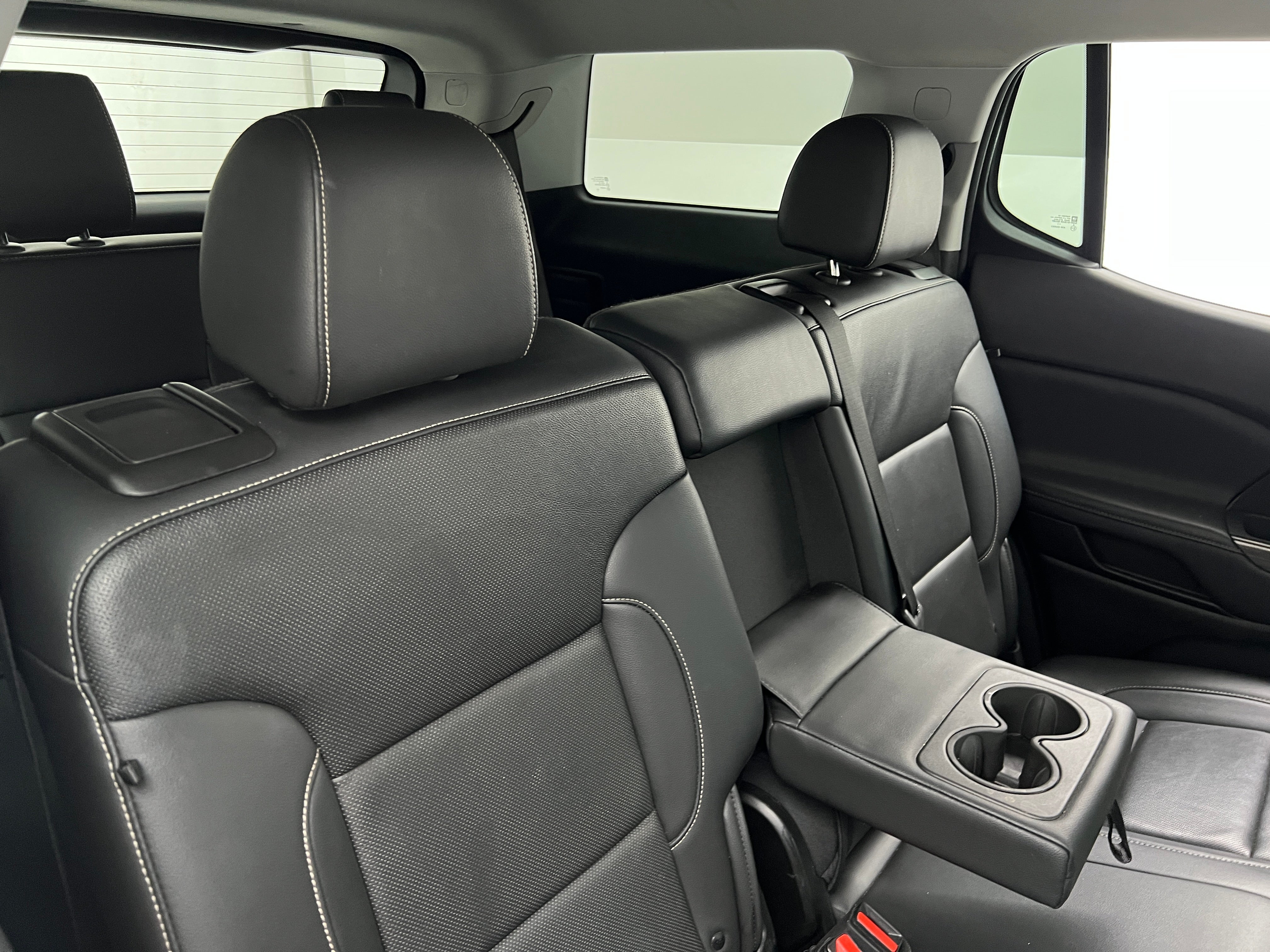 2023 GMC Acadia SLT 5