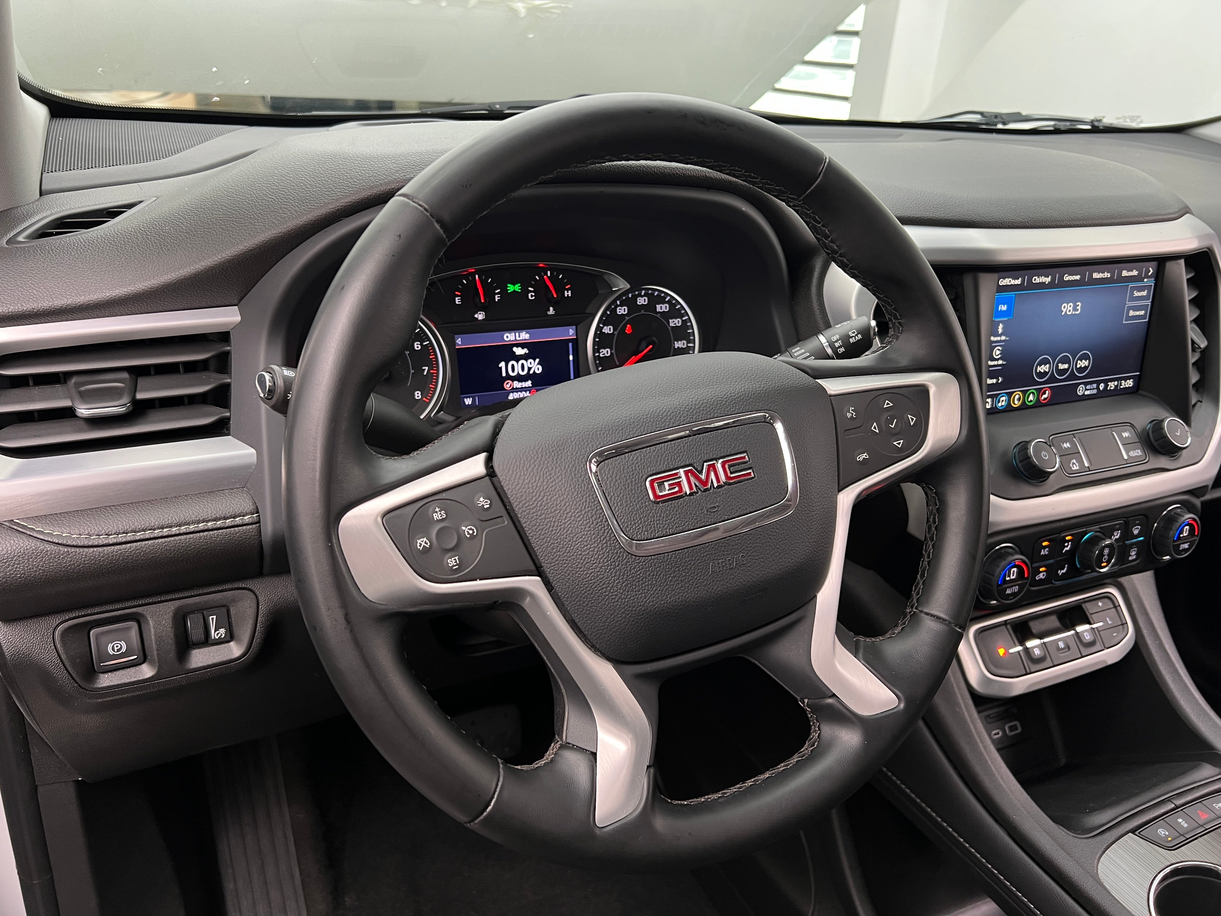 2023 GMC Acadia SLT 4