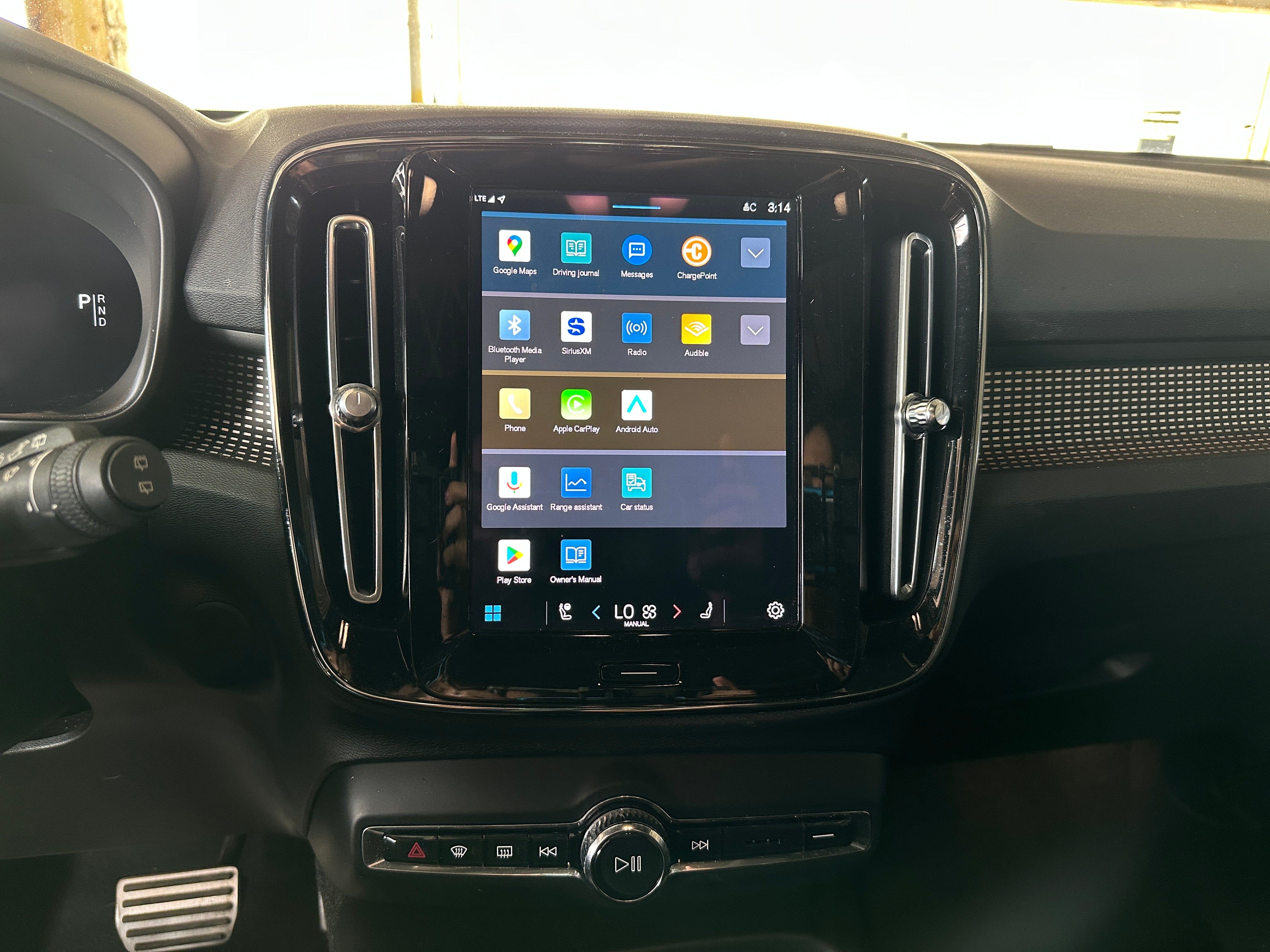 2021 Volvo XC40 Recharge Core 3