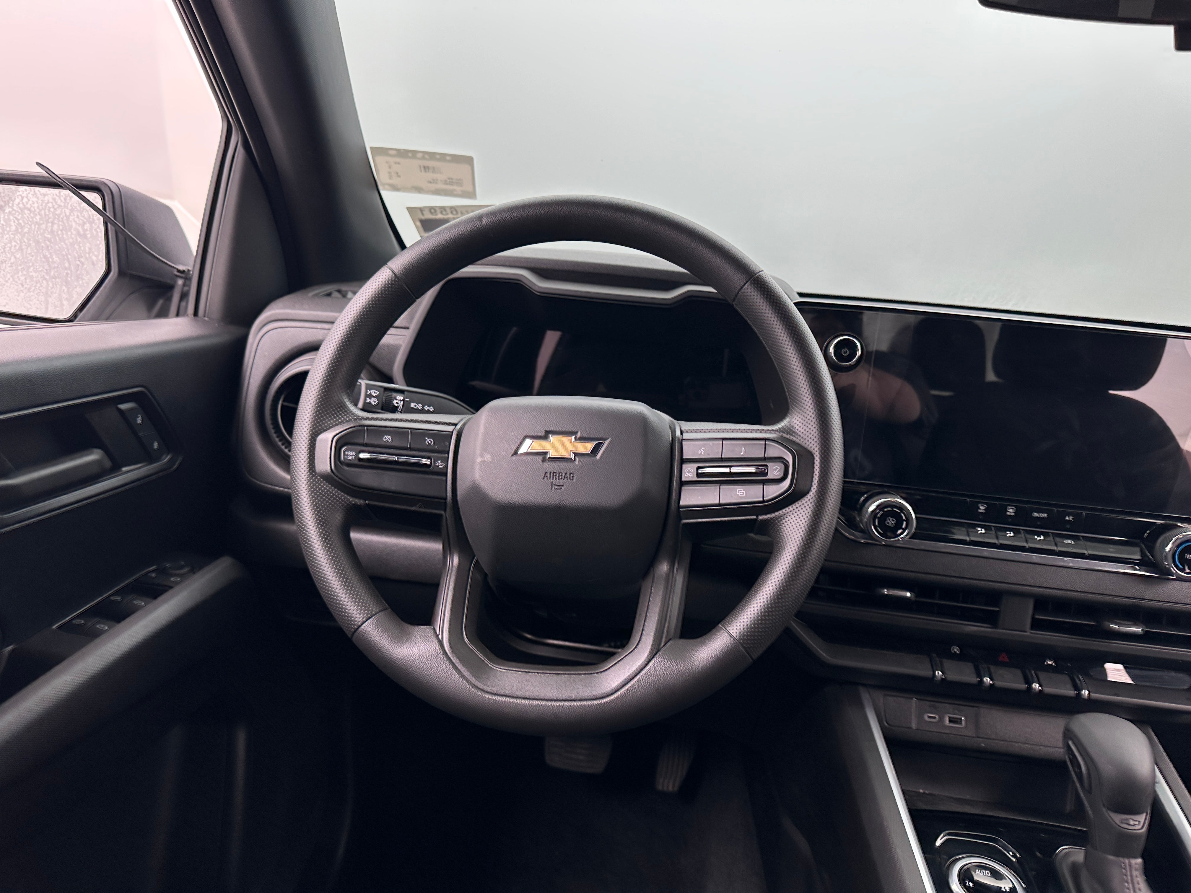 2023 Chevrolet Colorado Work Truck 5
