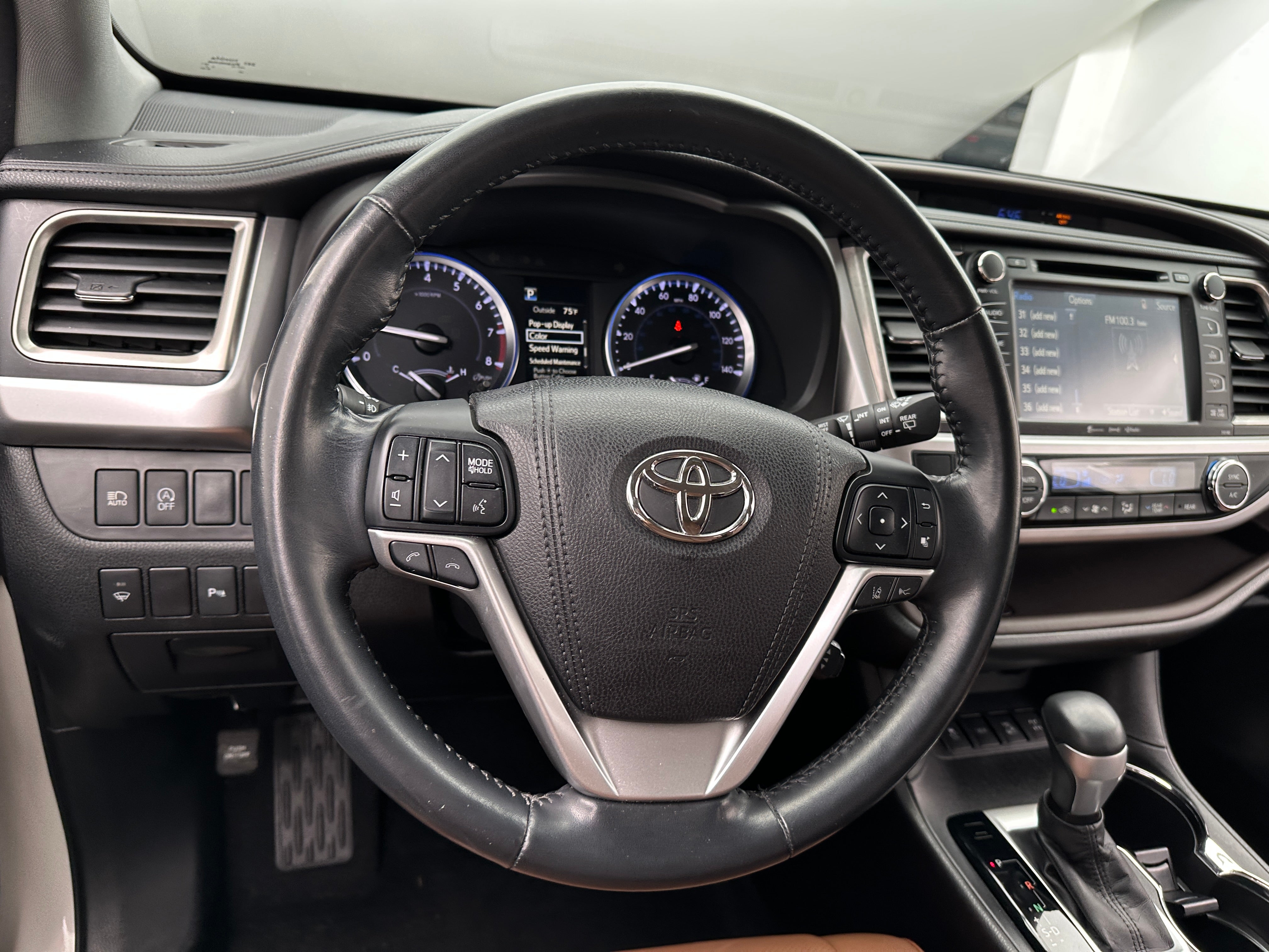 2017 Toyota Highlander Limited 4