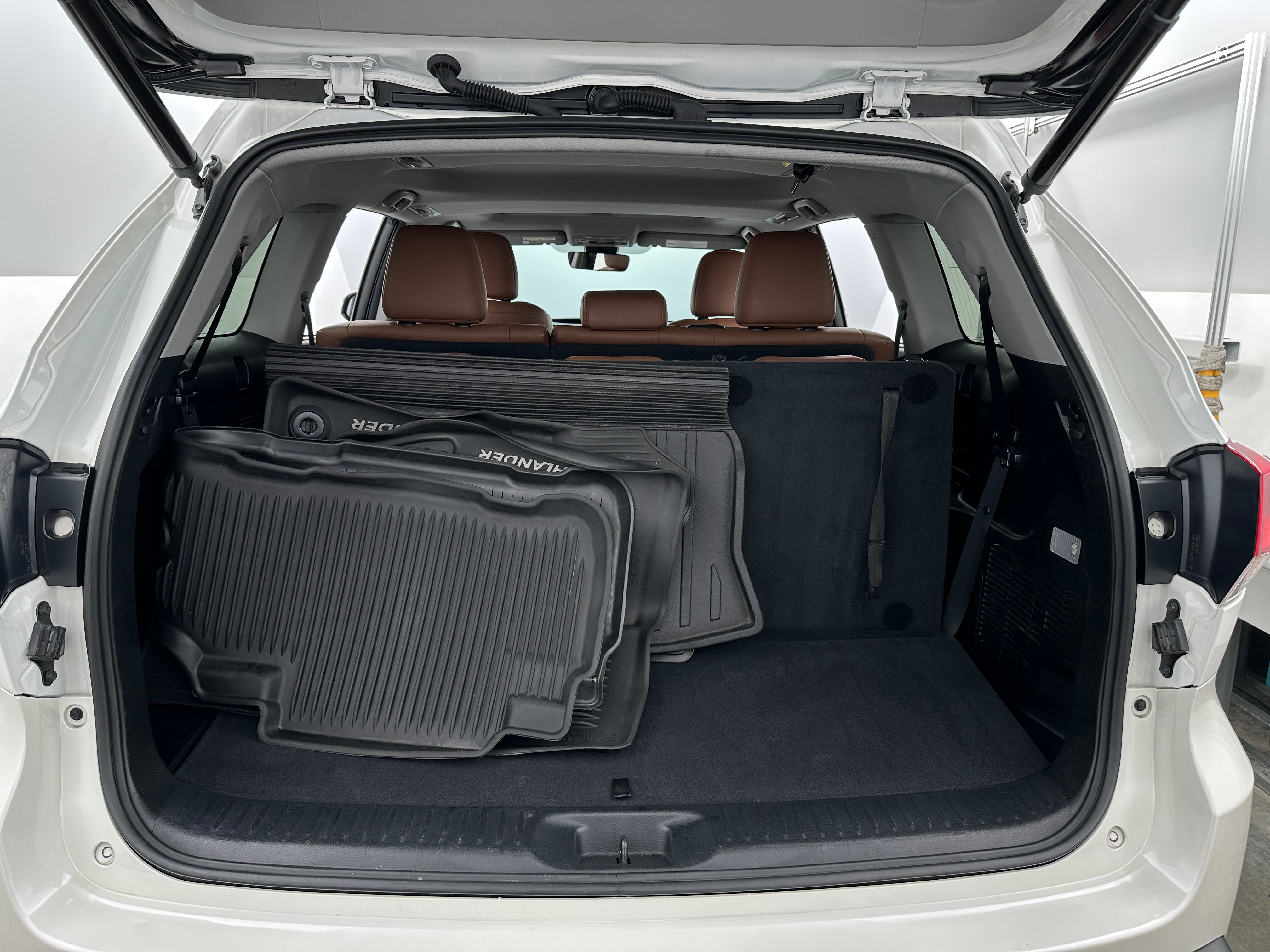 2017 Toyota Highlander Limited 6