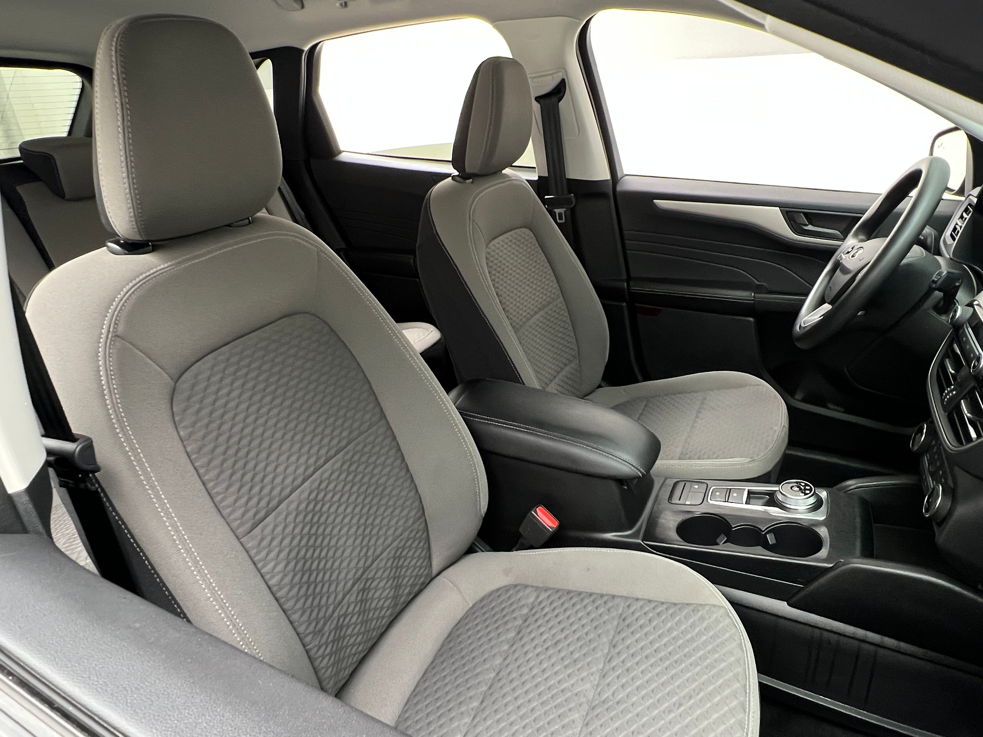 2022 Ford Escape SE Sport Hybrid 2