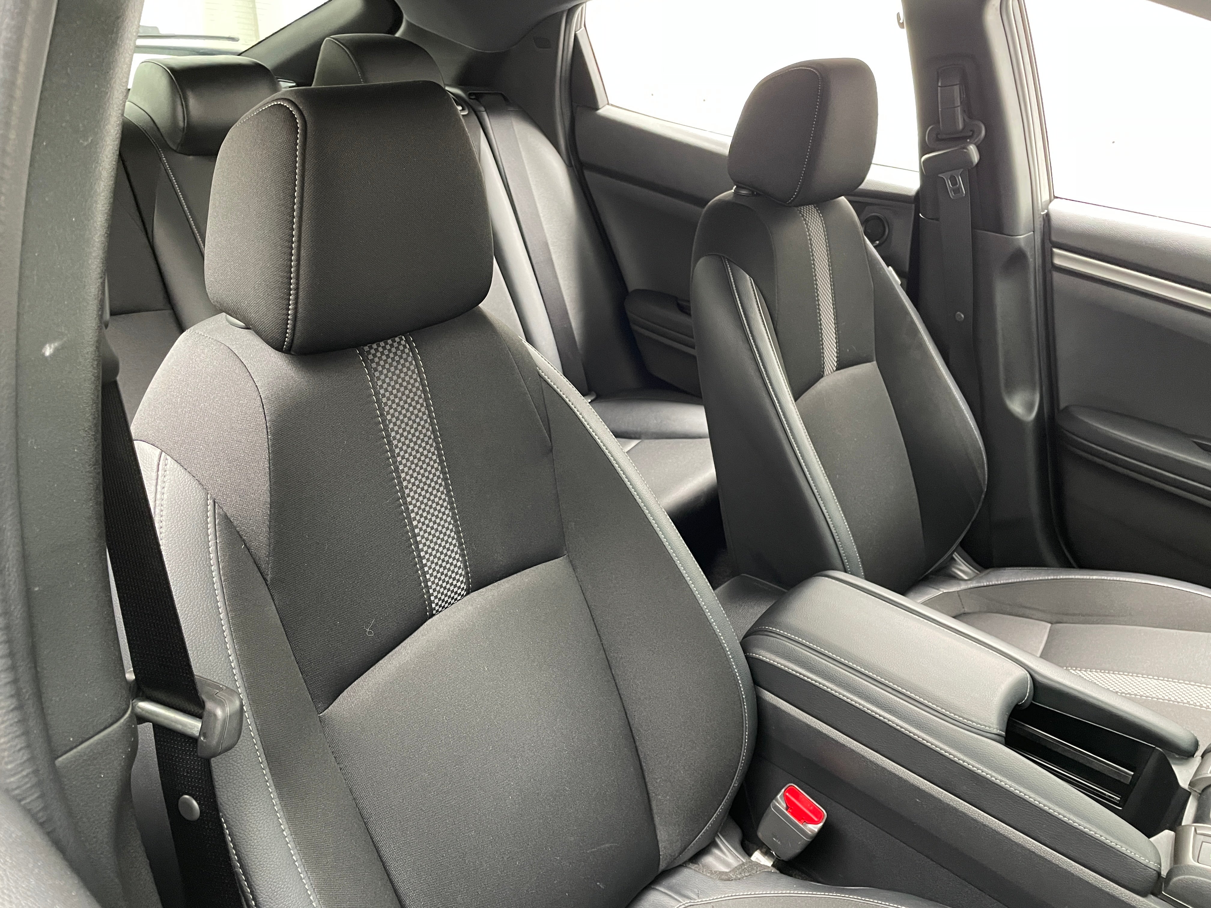 2021 Honda Civic Sport 2
