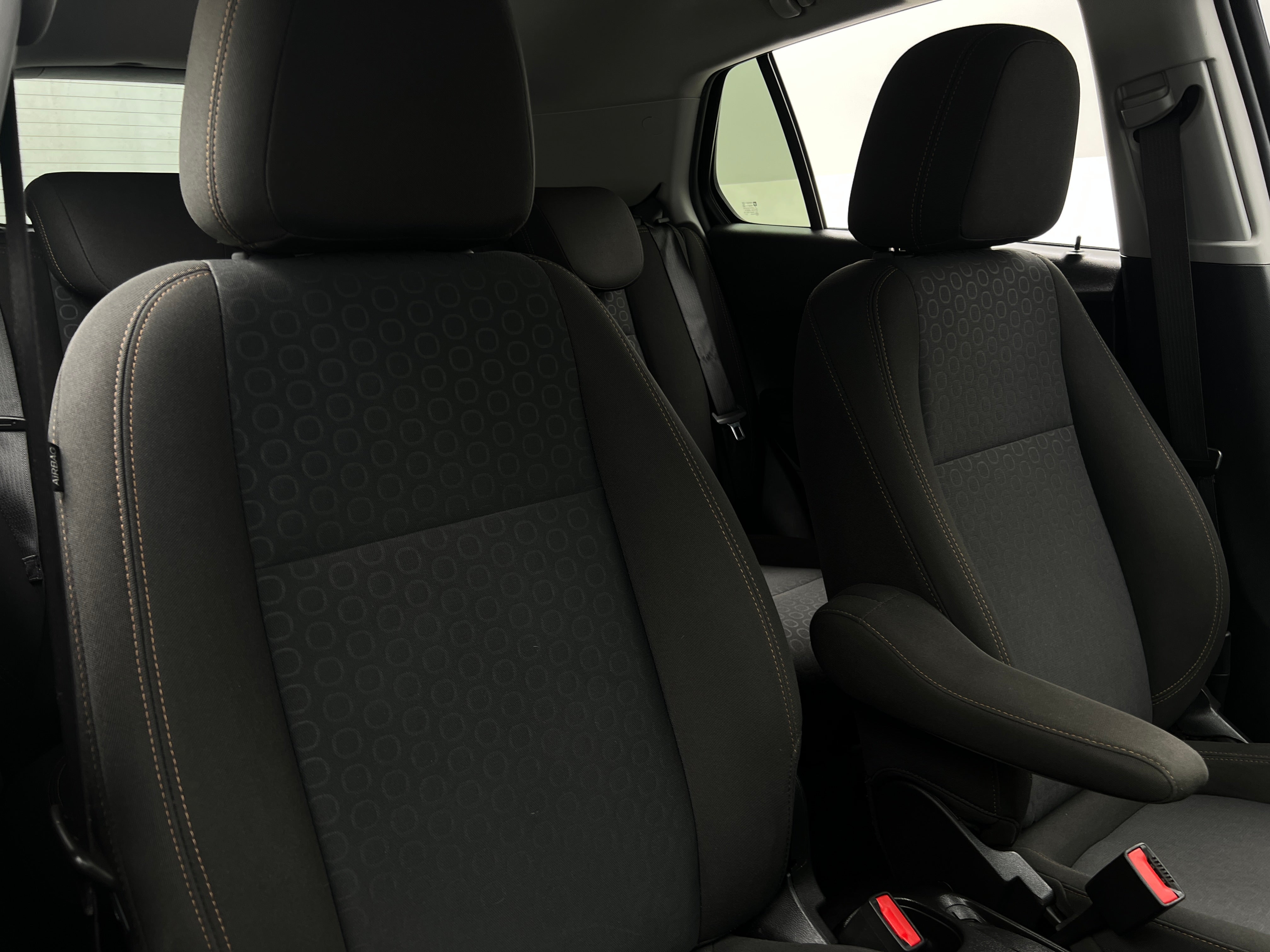 2021 Chevrolet Trax LS 2