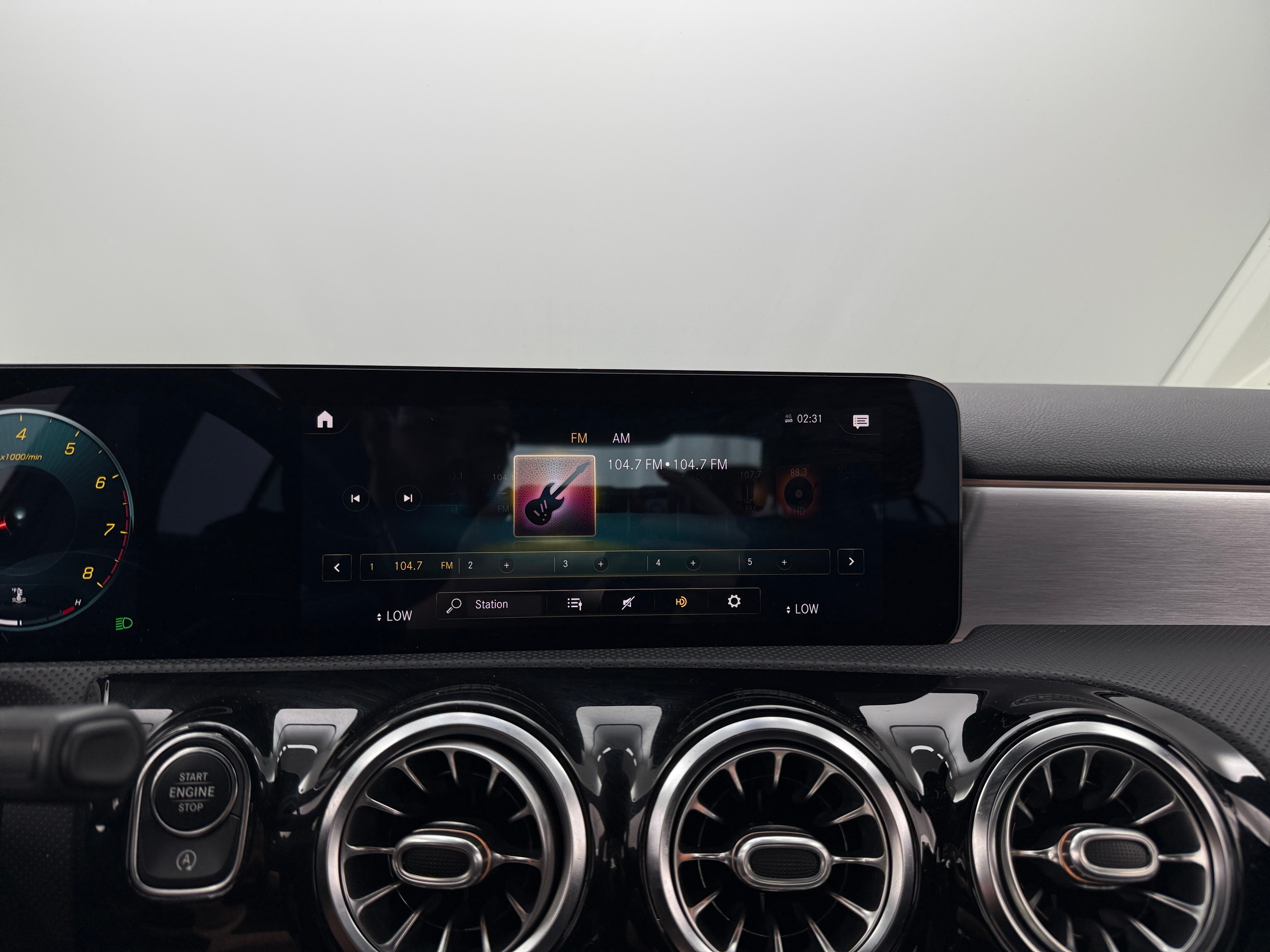 2021 Mercedes-Benz A-Class A 220 4MATIC 3