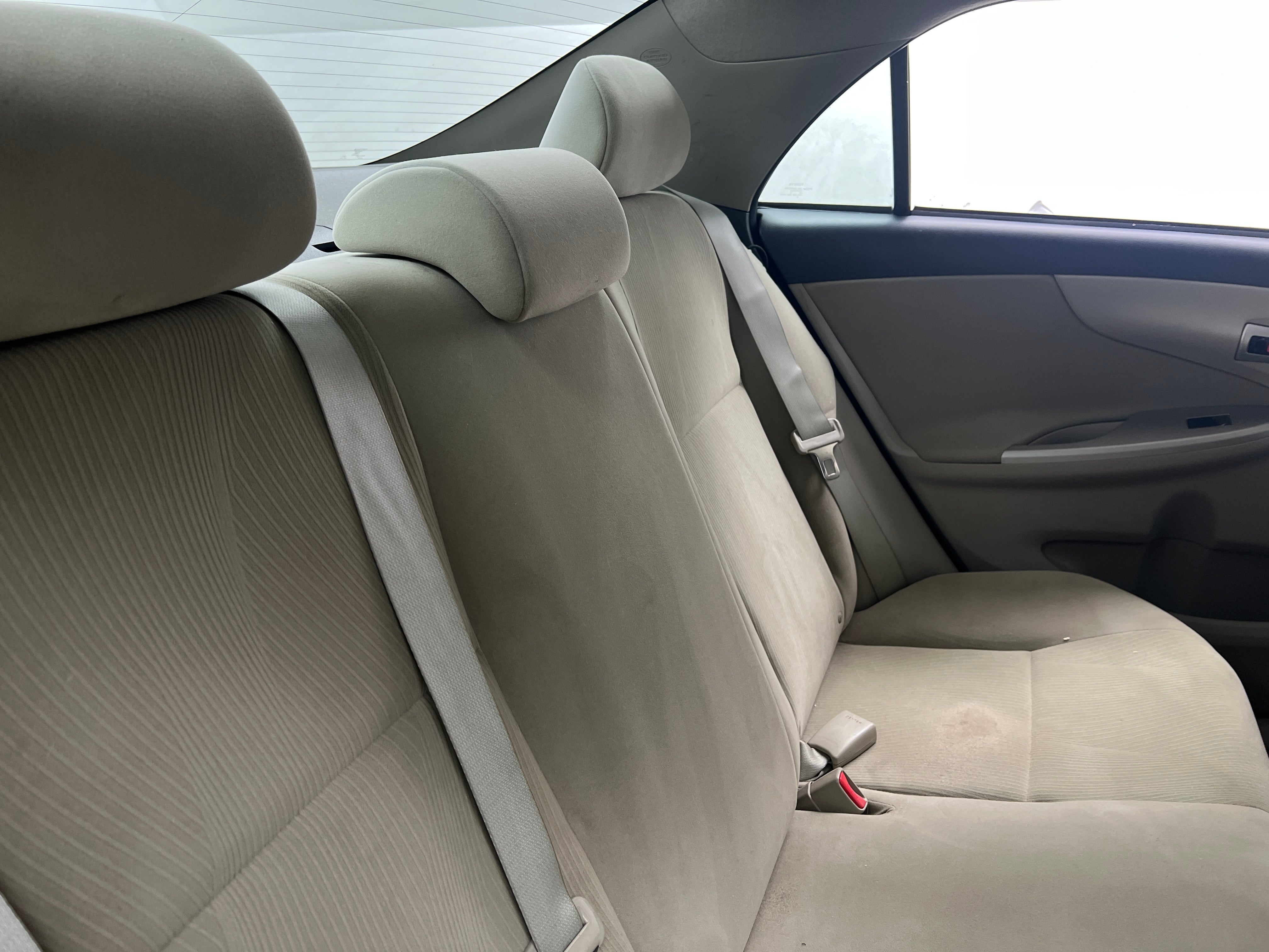 2011 Toyota Corolla LE 6