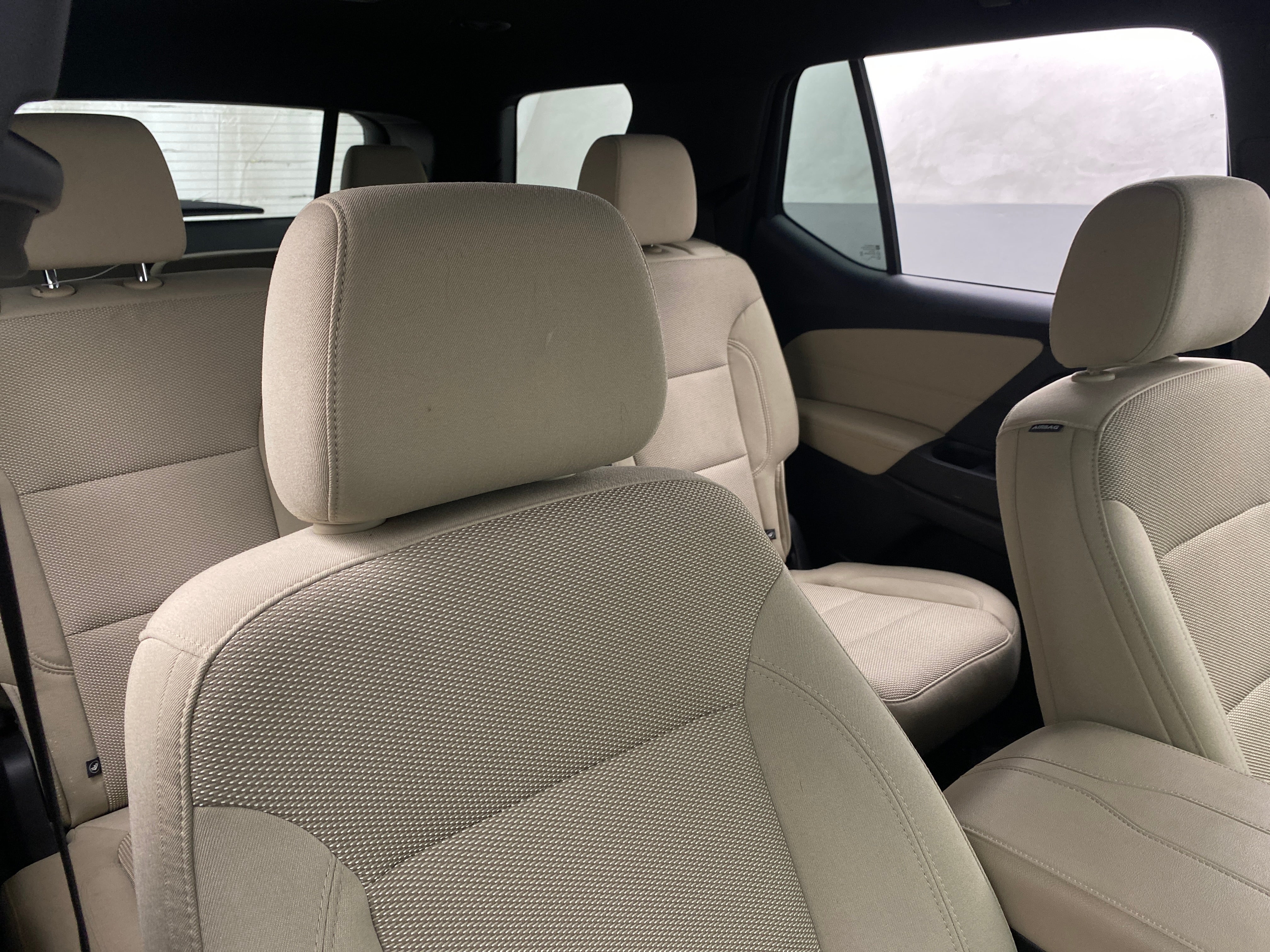 2023 Chevrolet Traverse LS 2